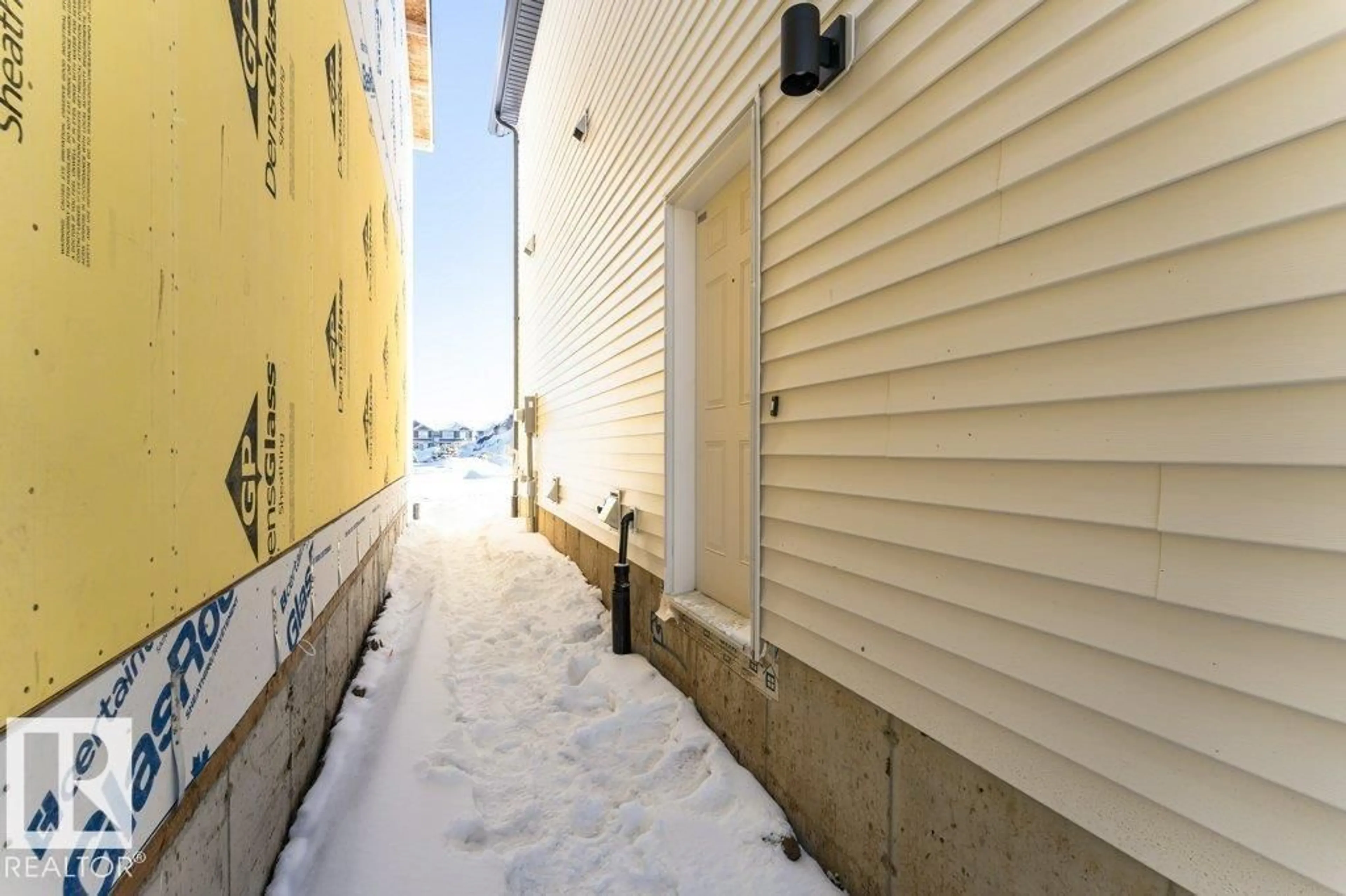 Unknown for 335 EDGEMONT DR, Edmonton Alberta T6M3G7