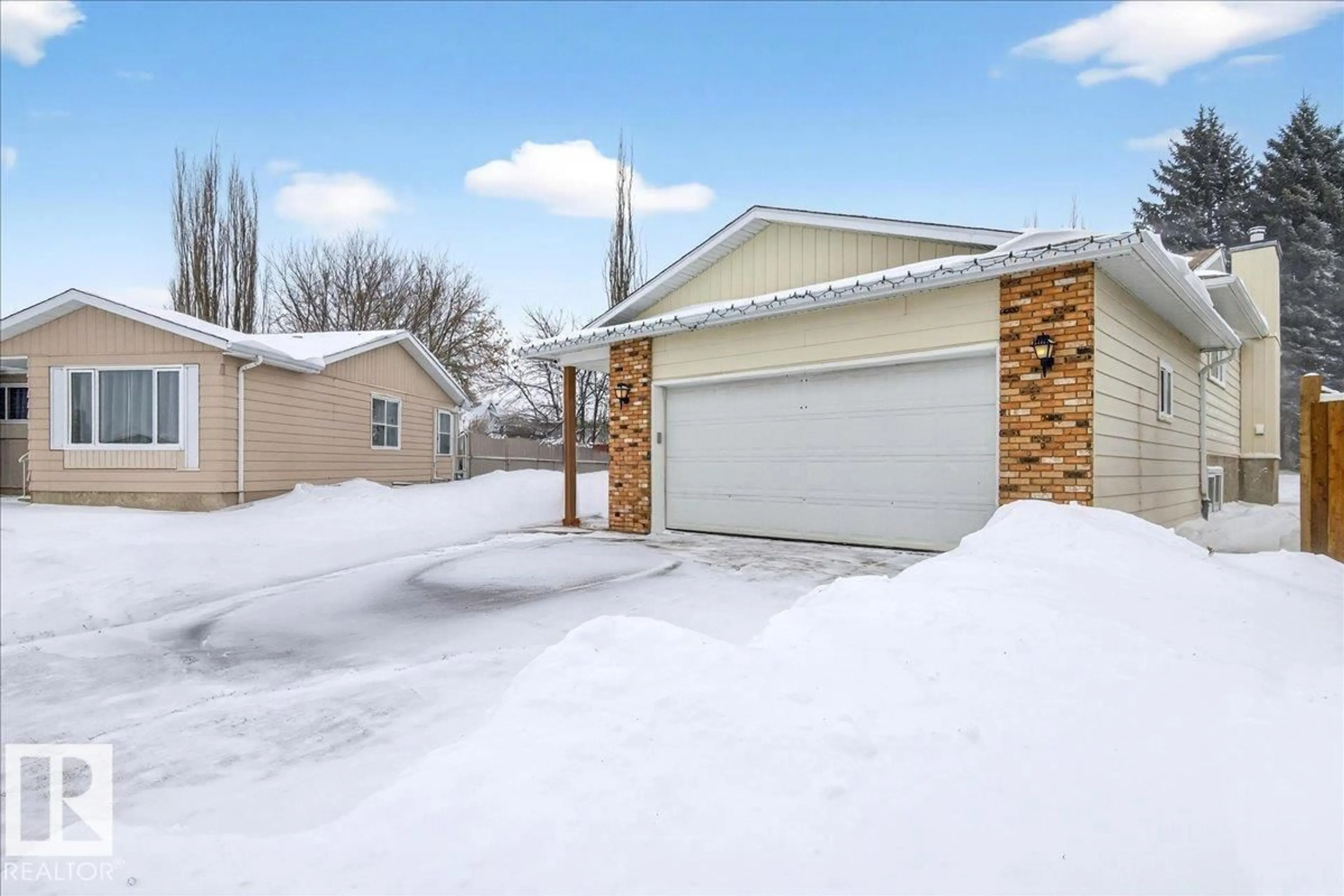 Unknown for 1049 56 ST, Edmonton Alberta T6L1Y4