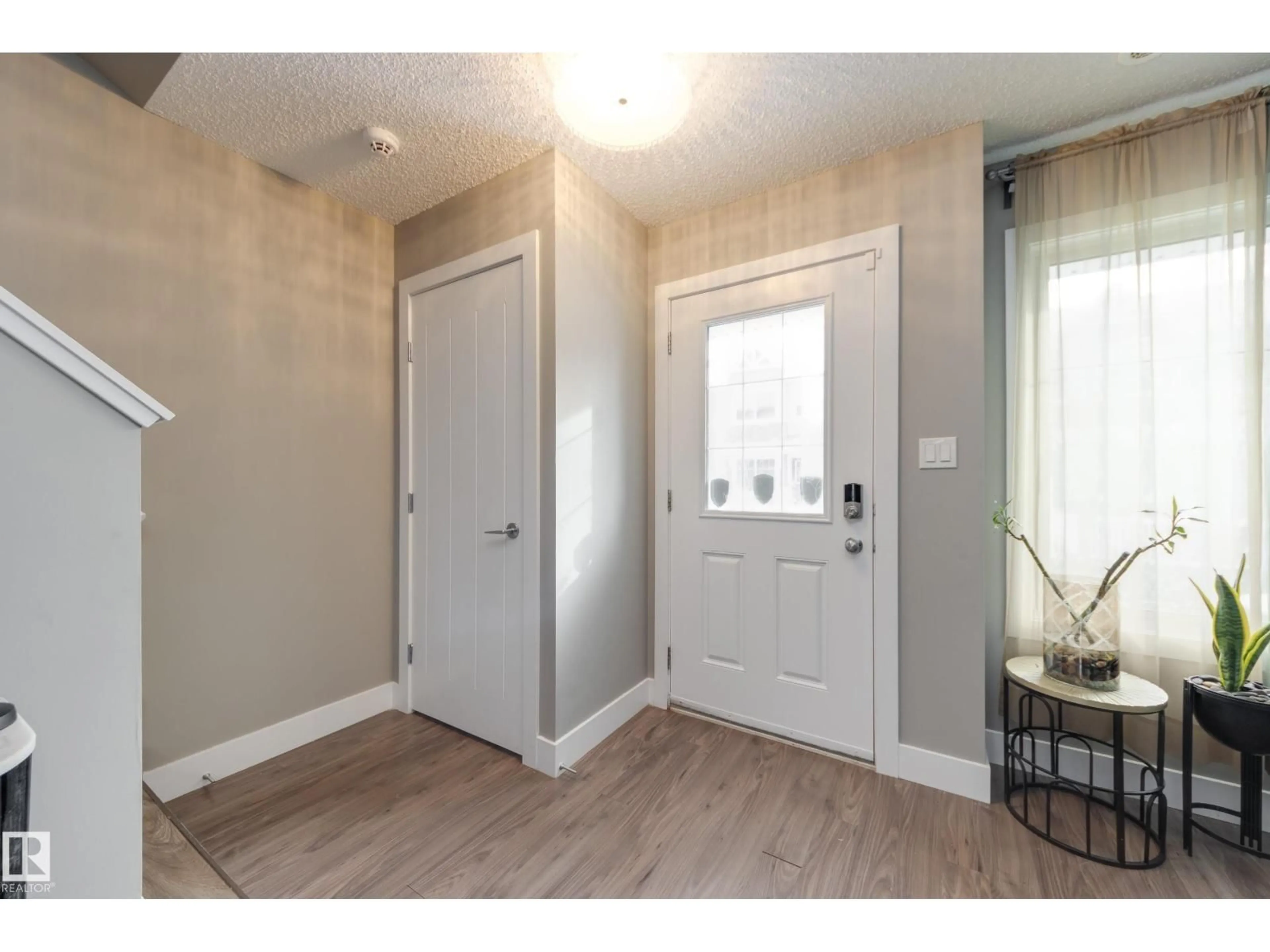 Indoor entryway for 415 - 39 CLAREVIEW RD, Edmonton Alberta T5A0Z6