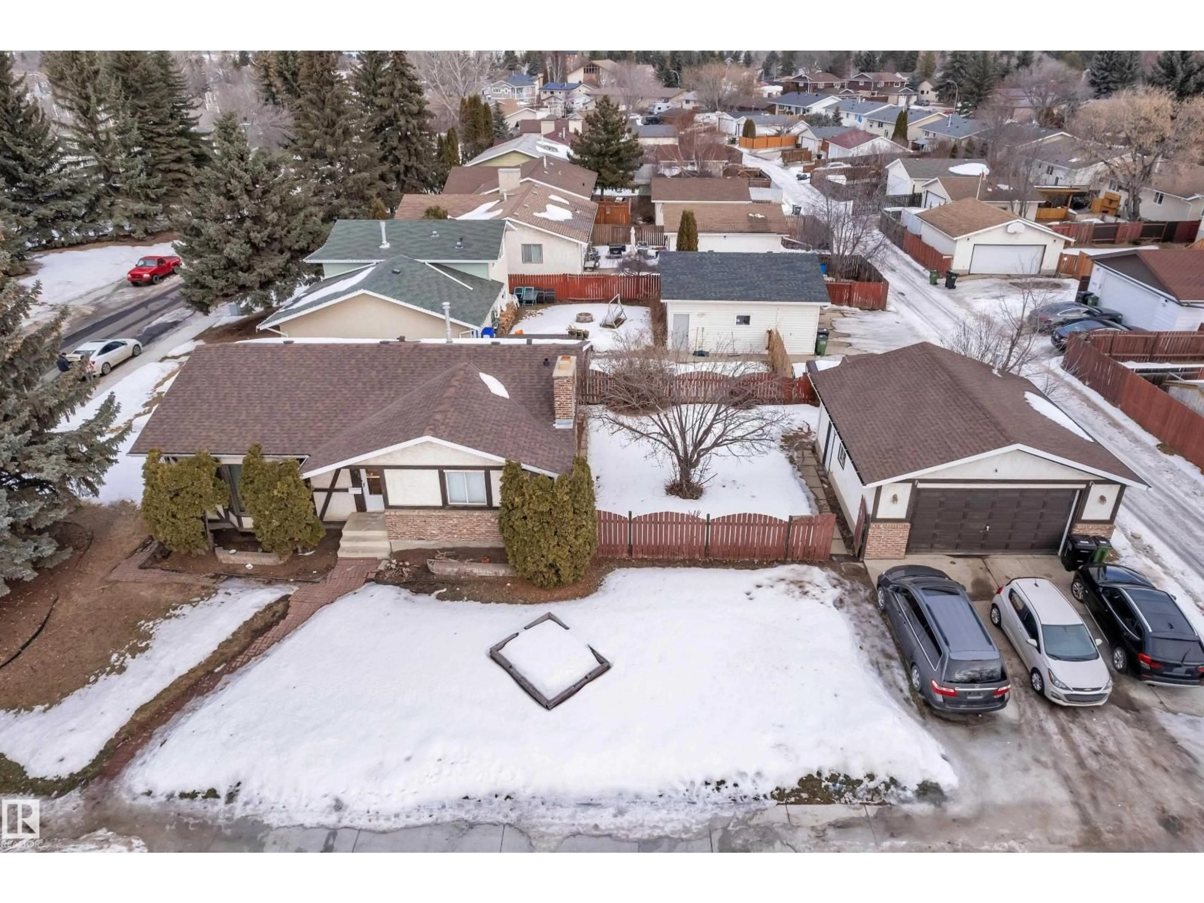 A pic from outside/outdoor area/front of a property/back of a property/a pic from drone, street for 5504 18 AV, Edmonton Alberta T6L2C2