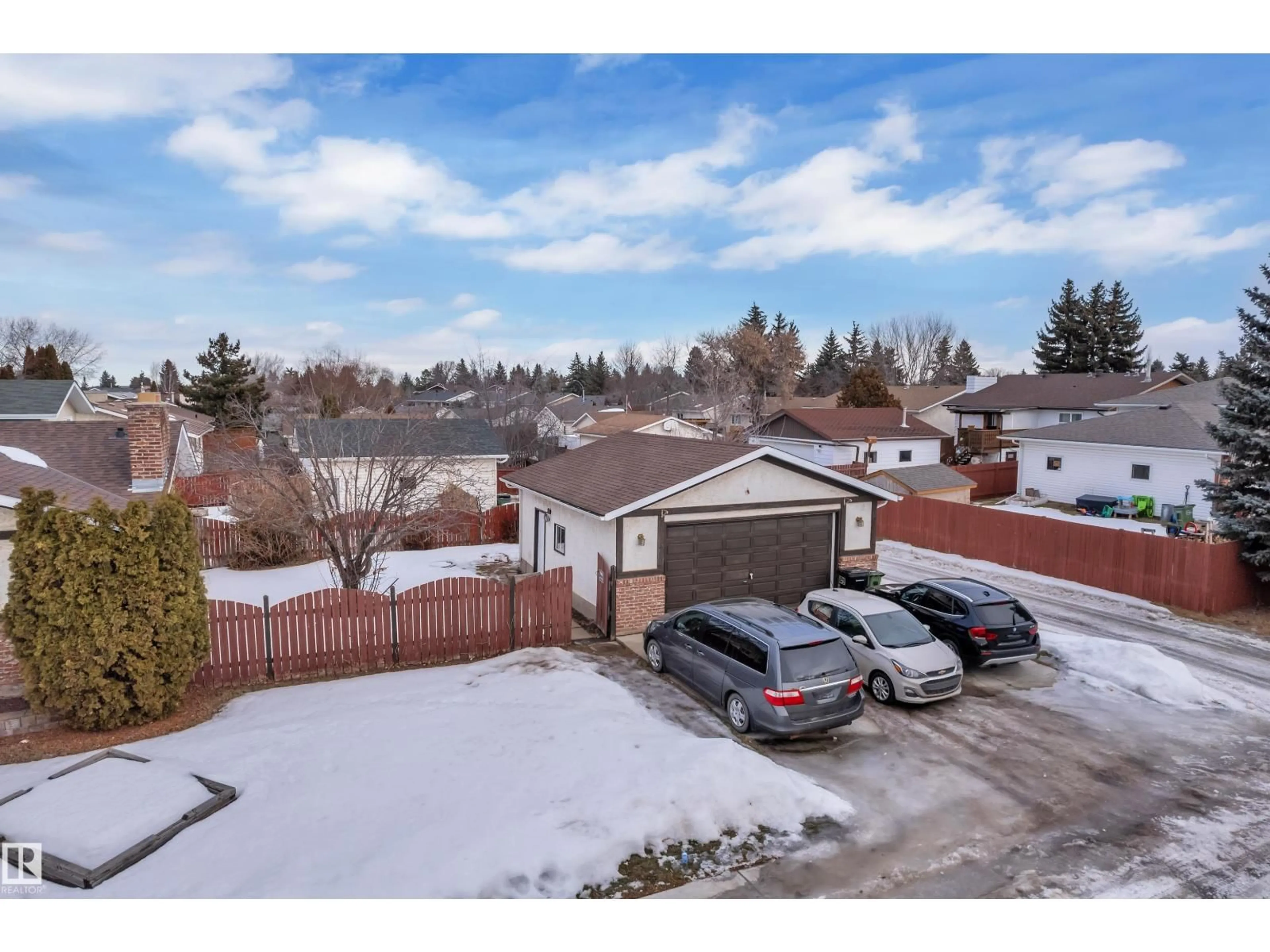 A pic from outside/outdoor area/front of a property/back of a property/a pic from drone, street for 5504 18 AV, Edmonton Alberta T6L2C2