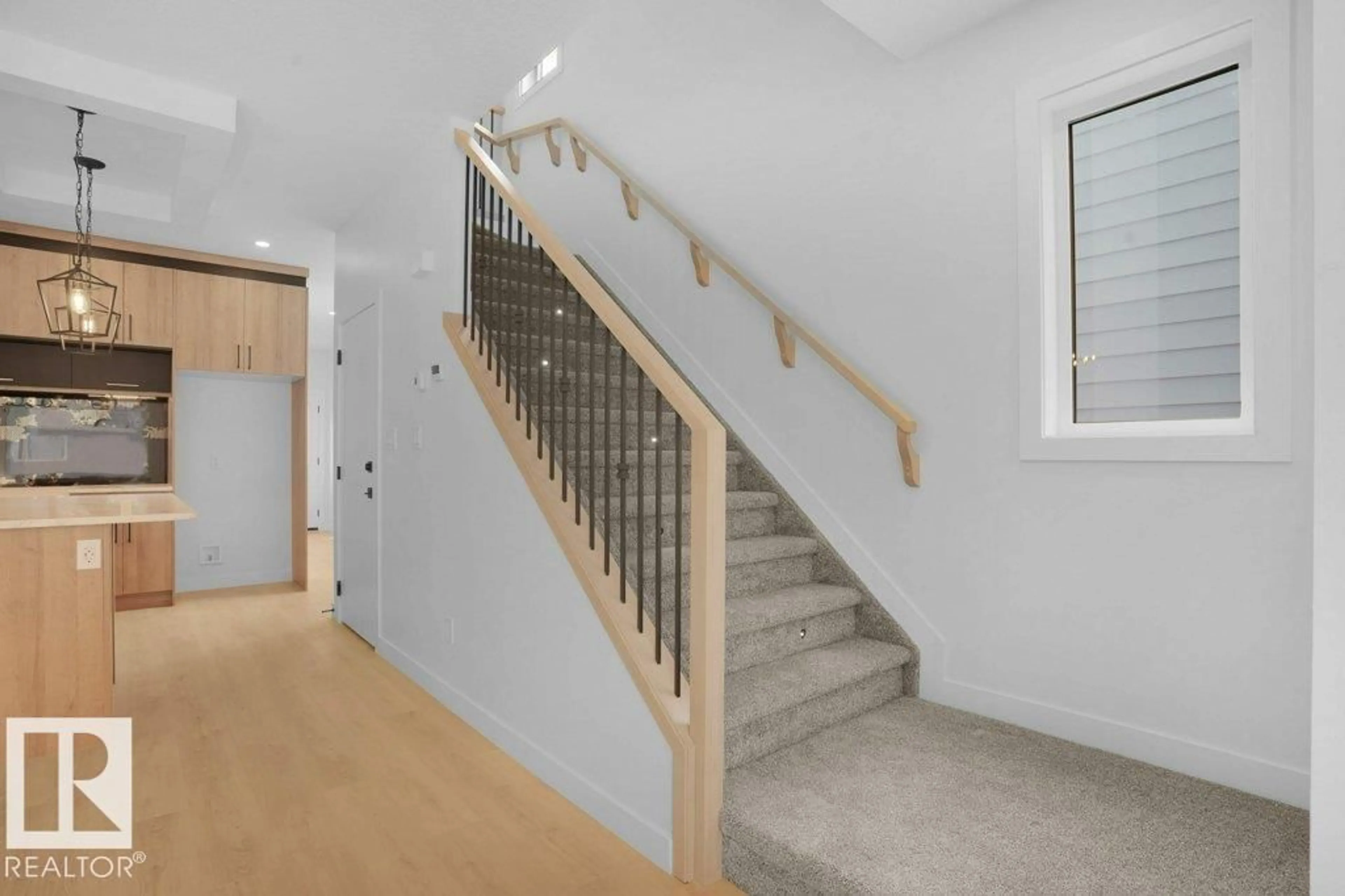 Stairs for 10946 62 AV, Edmonton Alberta T6H1N2