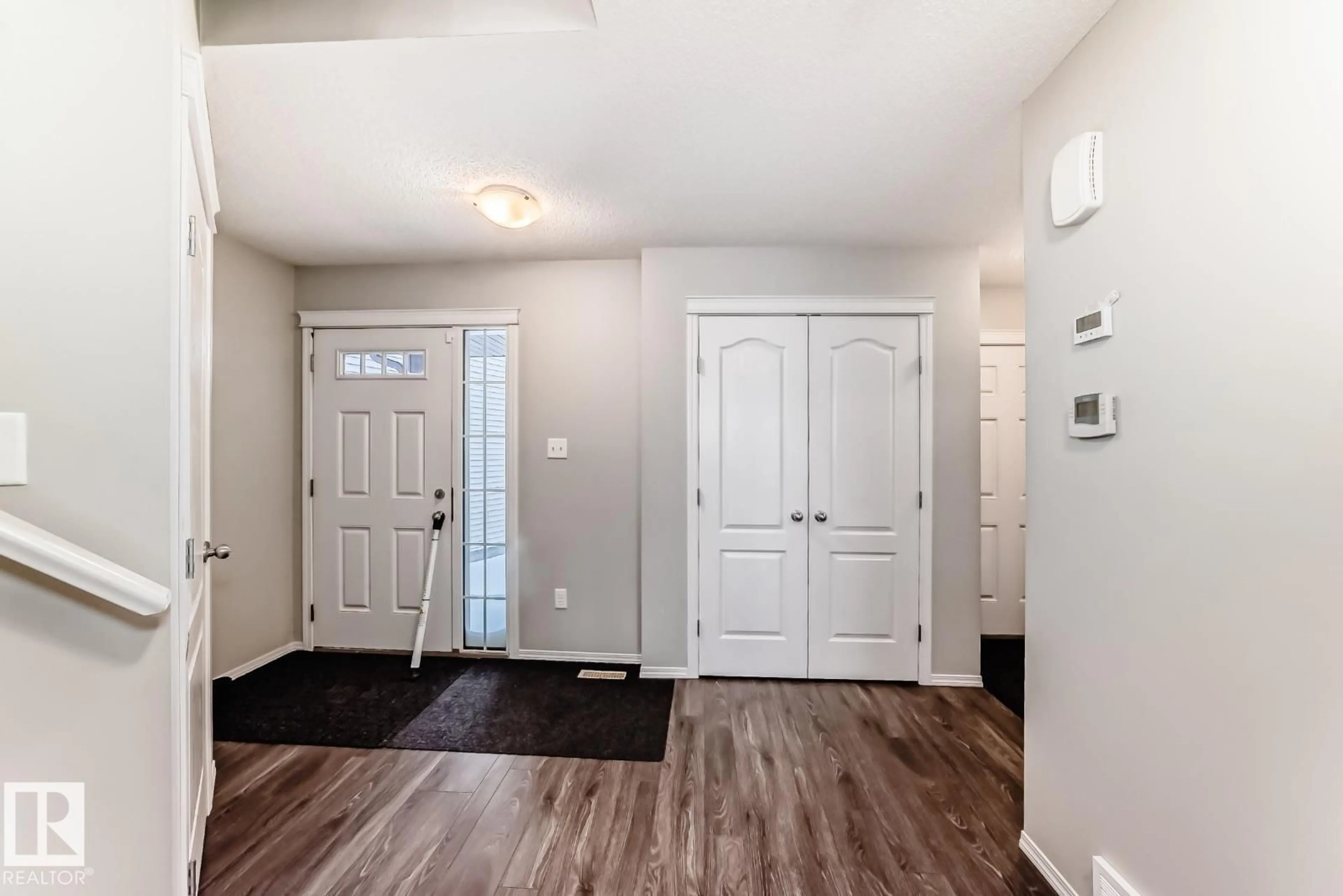 Indoor entryway for 2823 DUKE CR, Edmonton Alberta T6W3Y3