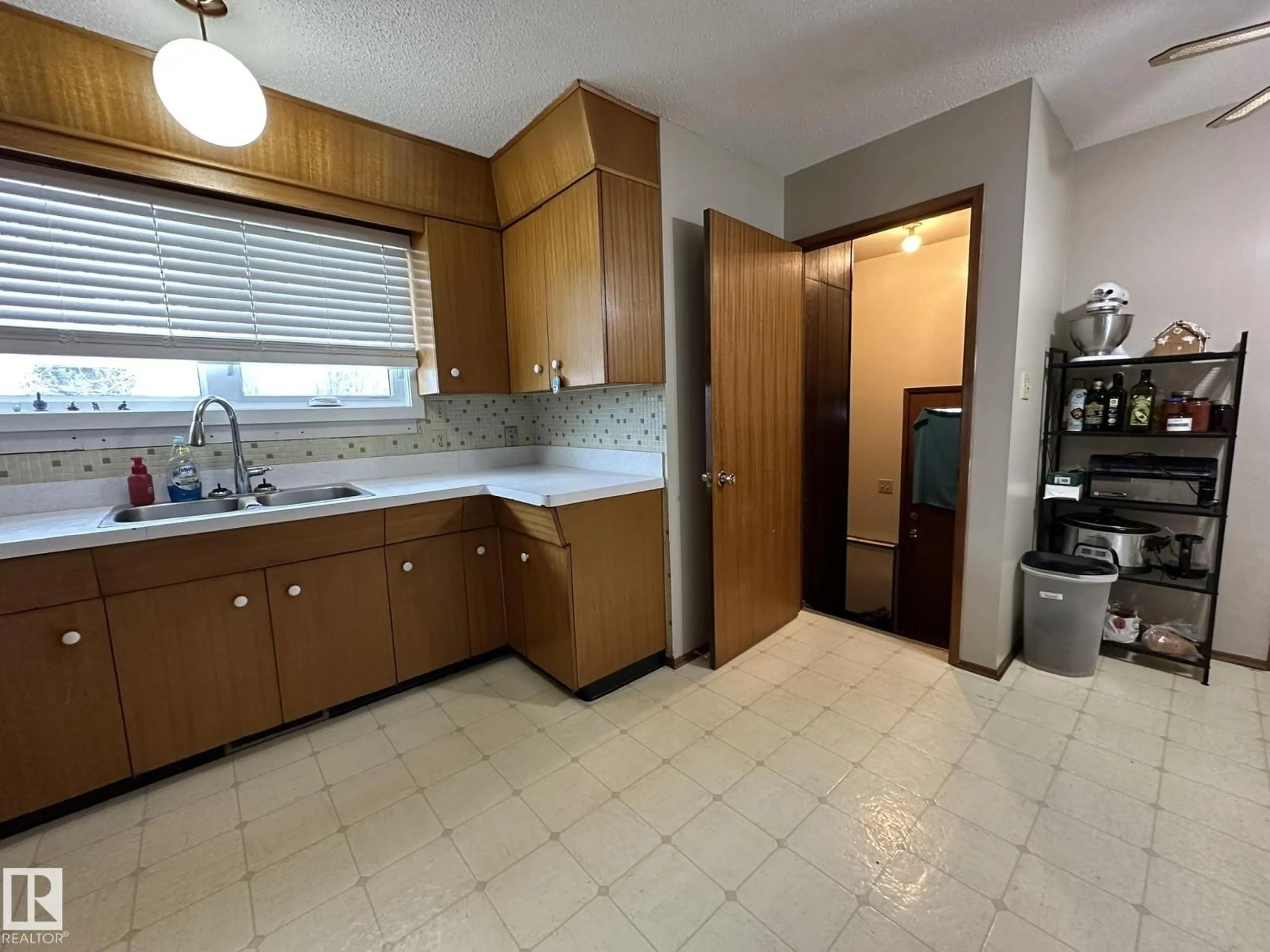 Unknown for 4405 51 ST, Smoky Lake Town Alberta T0A3C0