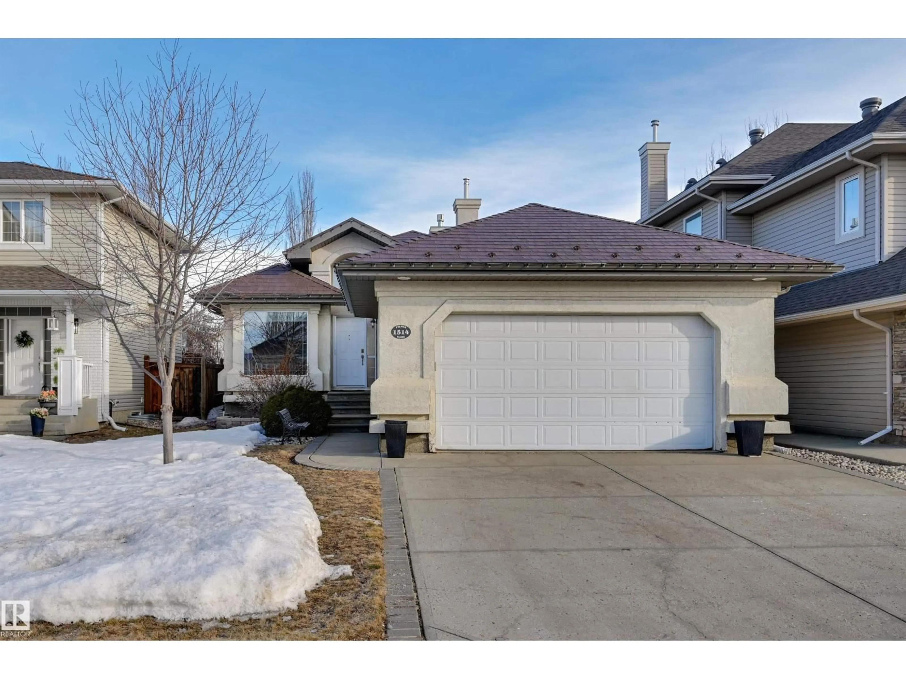 Home with vinyl exterior material, street for 1514 PALMER CL, Edmonton Alberta T5T6W3