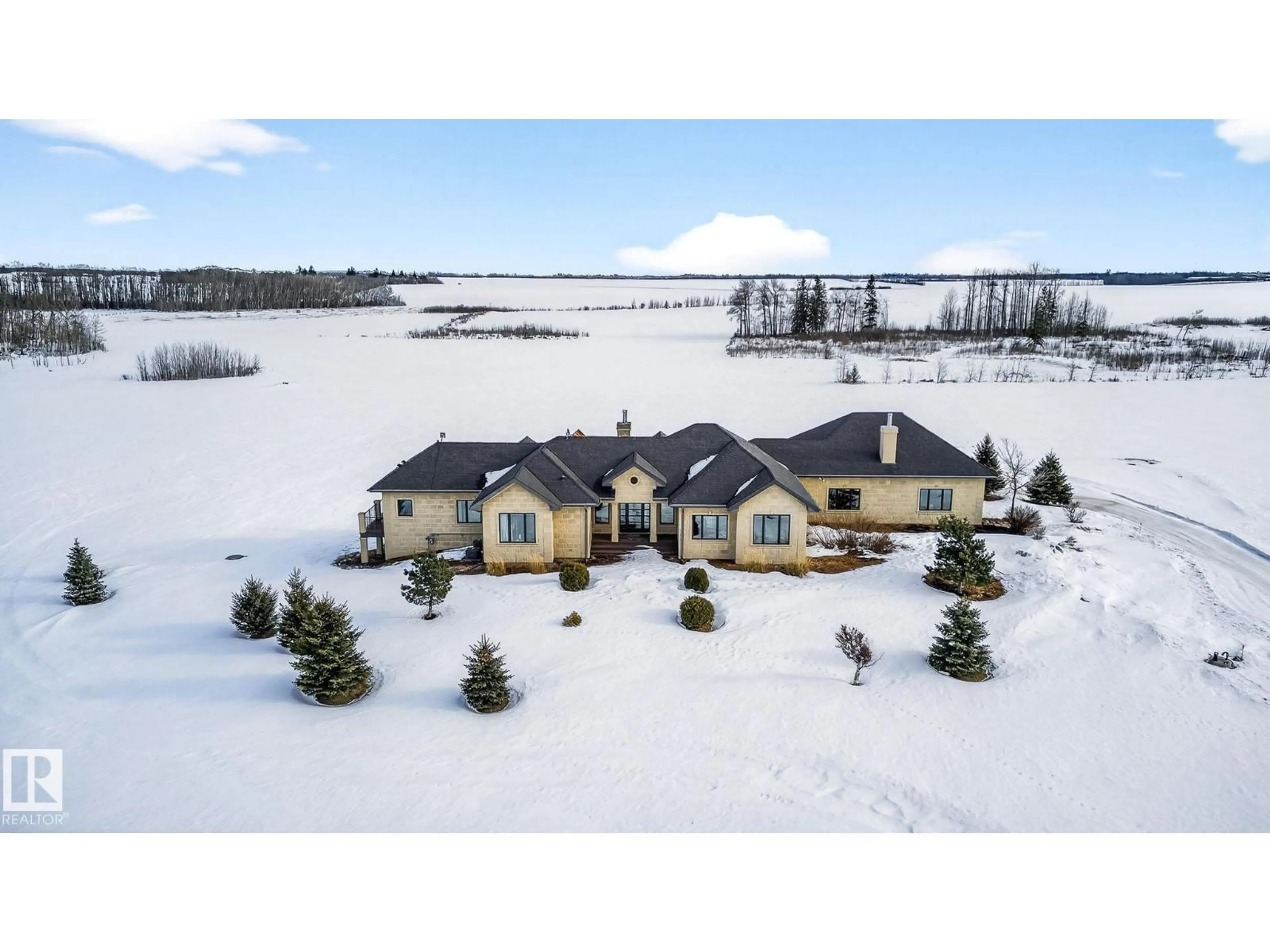 A pic from outside/outdoor area/front of a property/back of a property/a pic from drone, unknown for 56229 RGE ROAD 242, Rural Sturgeon County Alberta T0A0K3