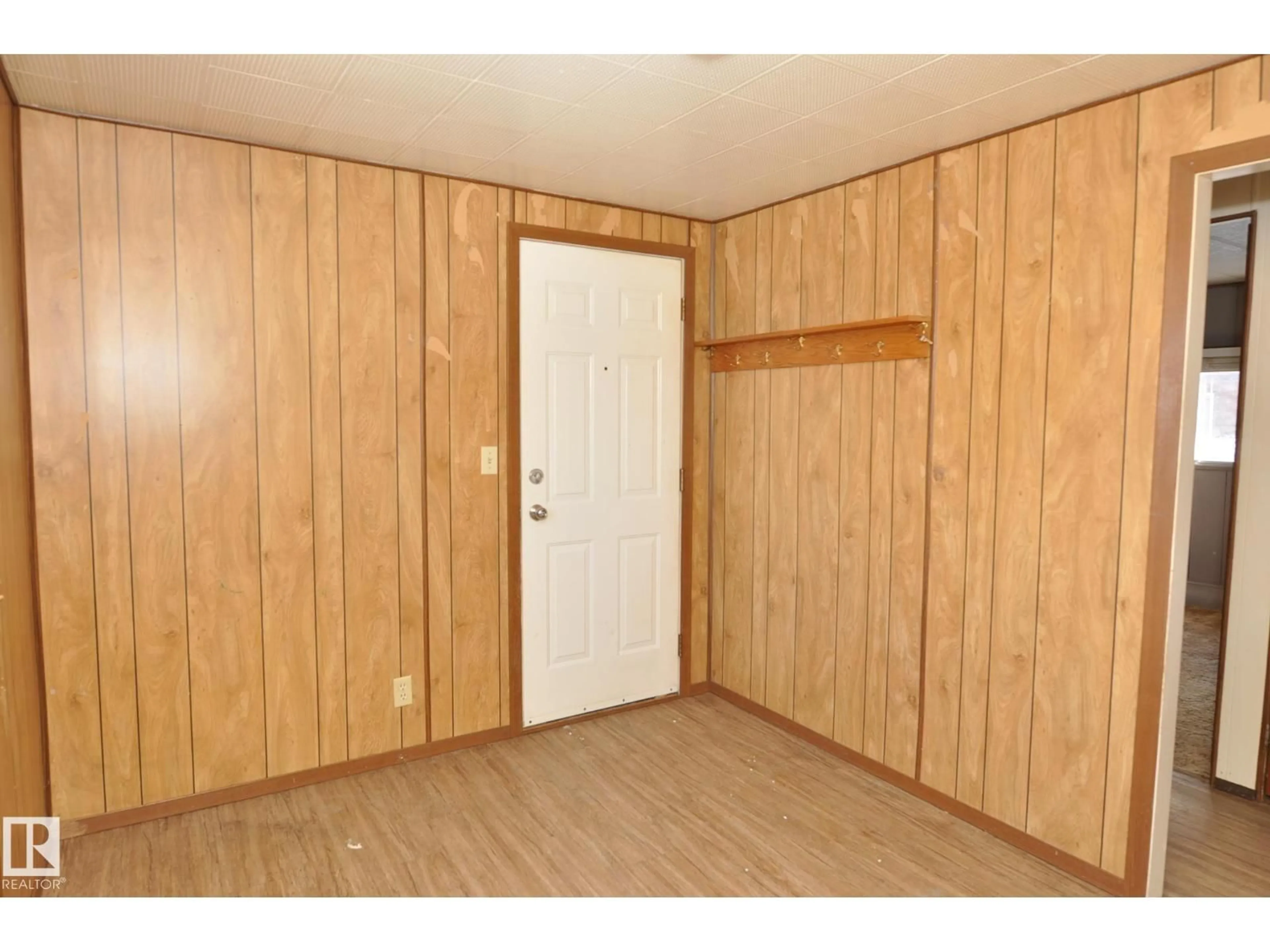 Storage room or clothes room or walk-in closet for 233 LAKESHORE DR, Rural Lac Ste. Anne County Alberta T0E1V0