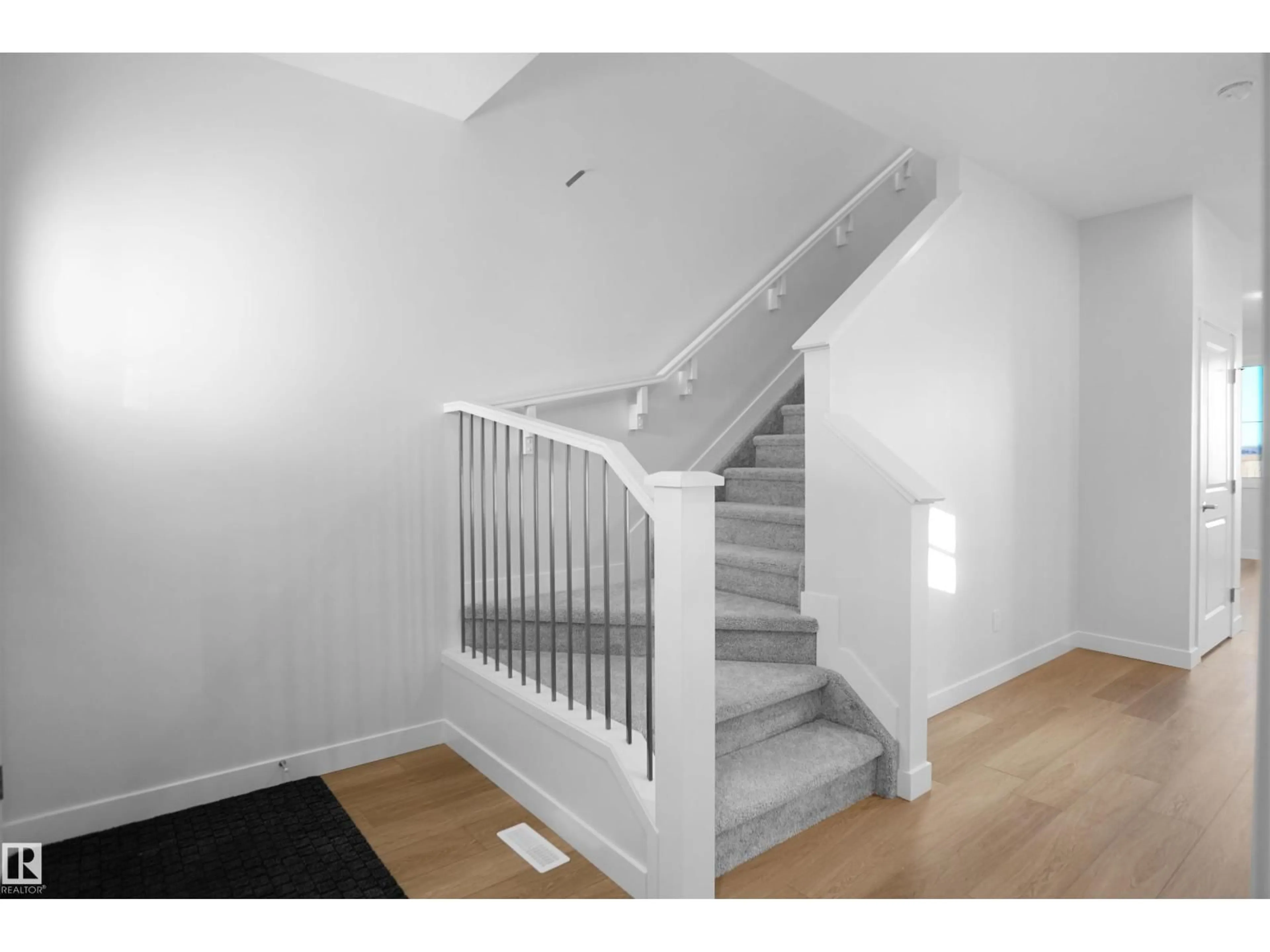 Stairs for 1171 SOUTH CREEK WD, Stony Plain Alberta T7Z0J9