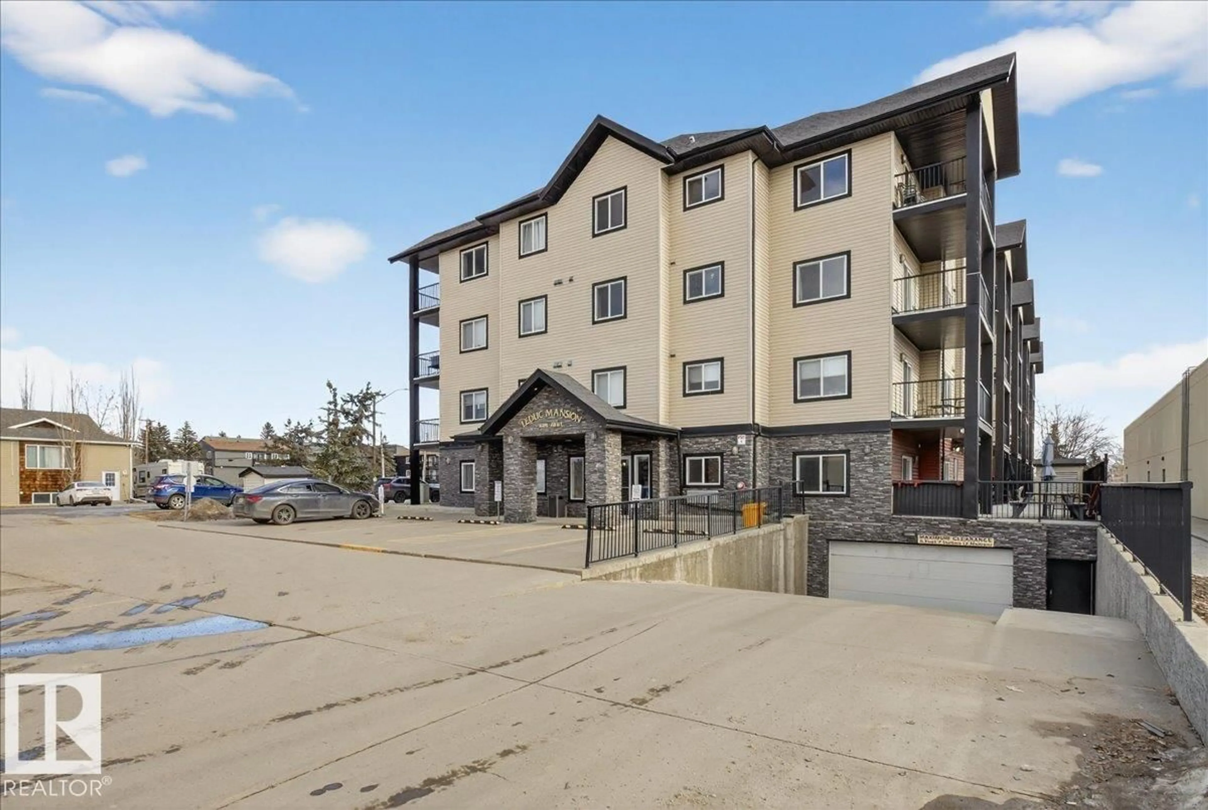 Patio, building for #208 - 4415 48 ST, Leduc Alberta T9E5Y3