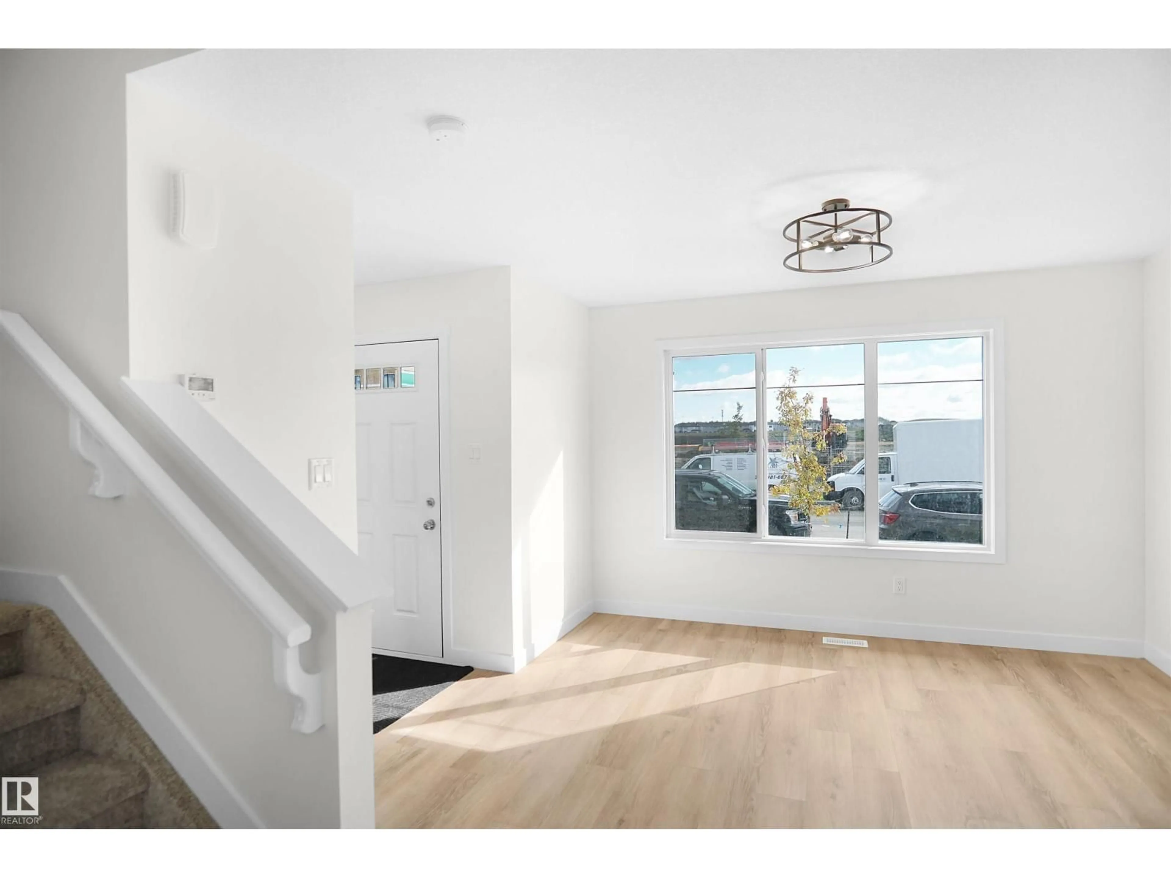 Indoor entryway for 172 SAVOY CR, Sherwood Park Alberta T8H2Y3