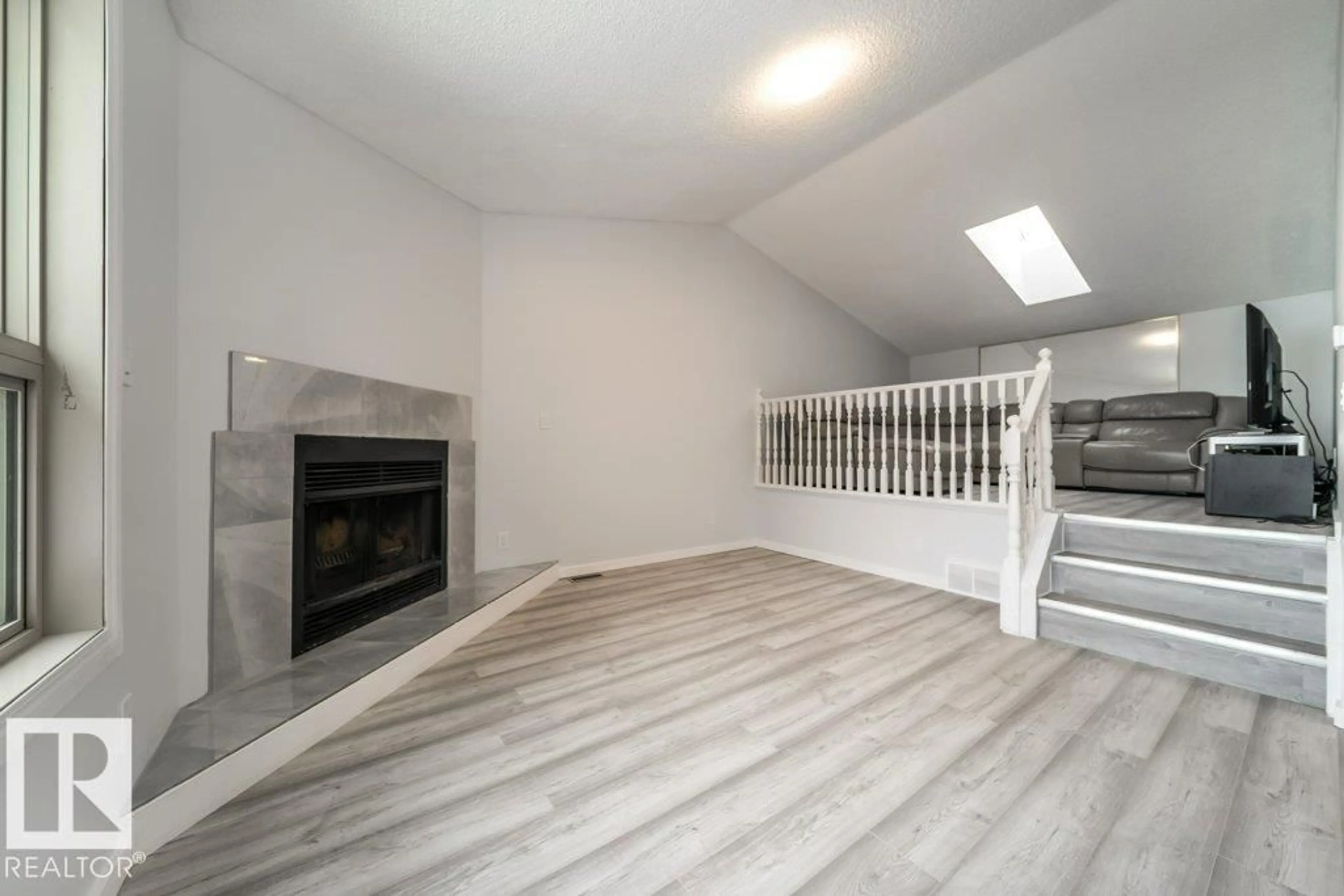 A pic of a room for 1877 MILL WOODS RD, Edmonton Alberta T6L6K2