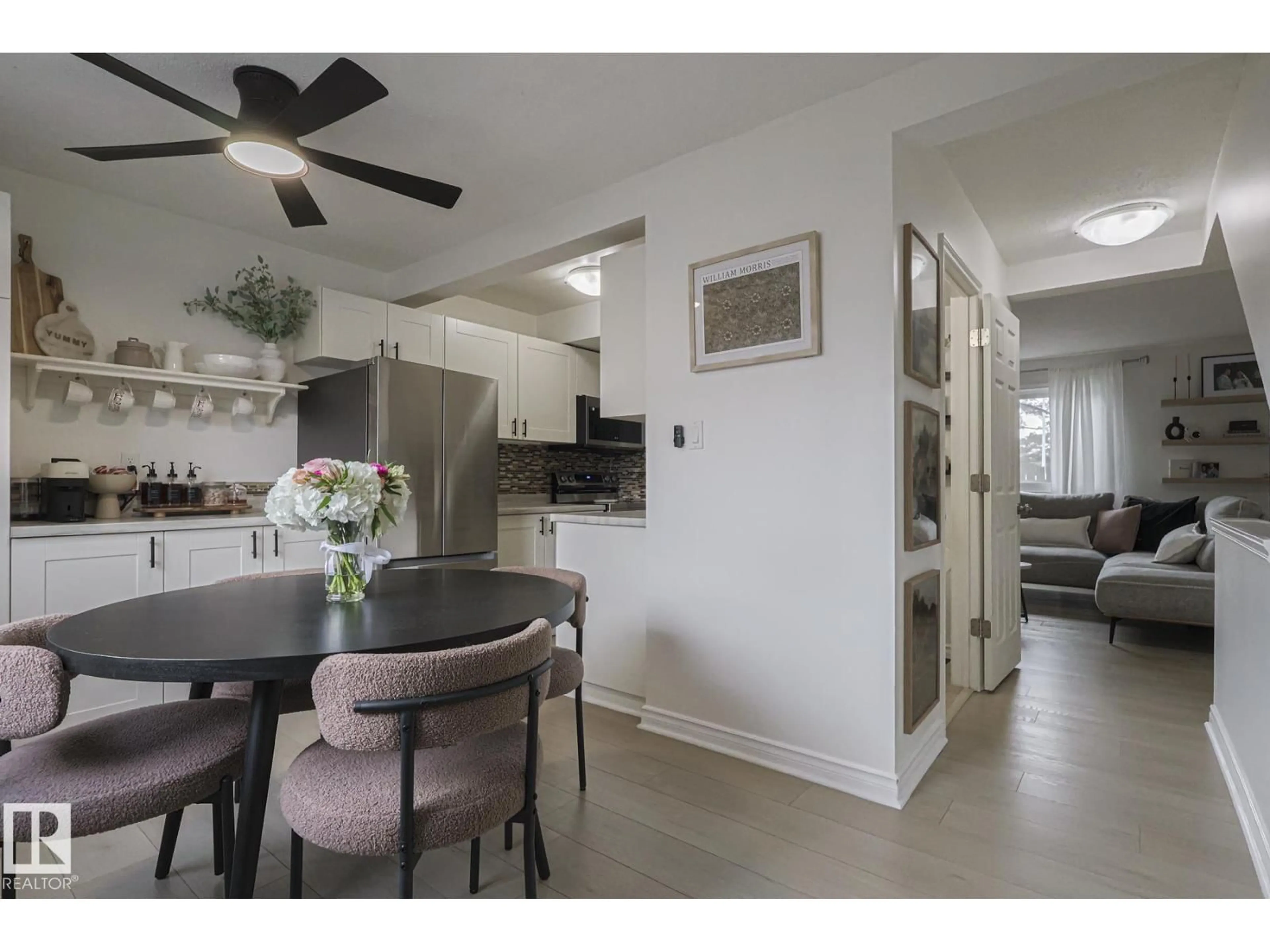 Open concept kitchen, unknown for 663 ABBOTTSFIELD RD, Edmonton Alberta T5W4R4