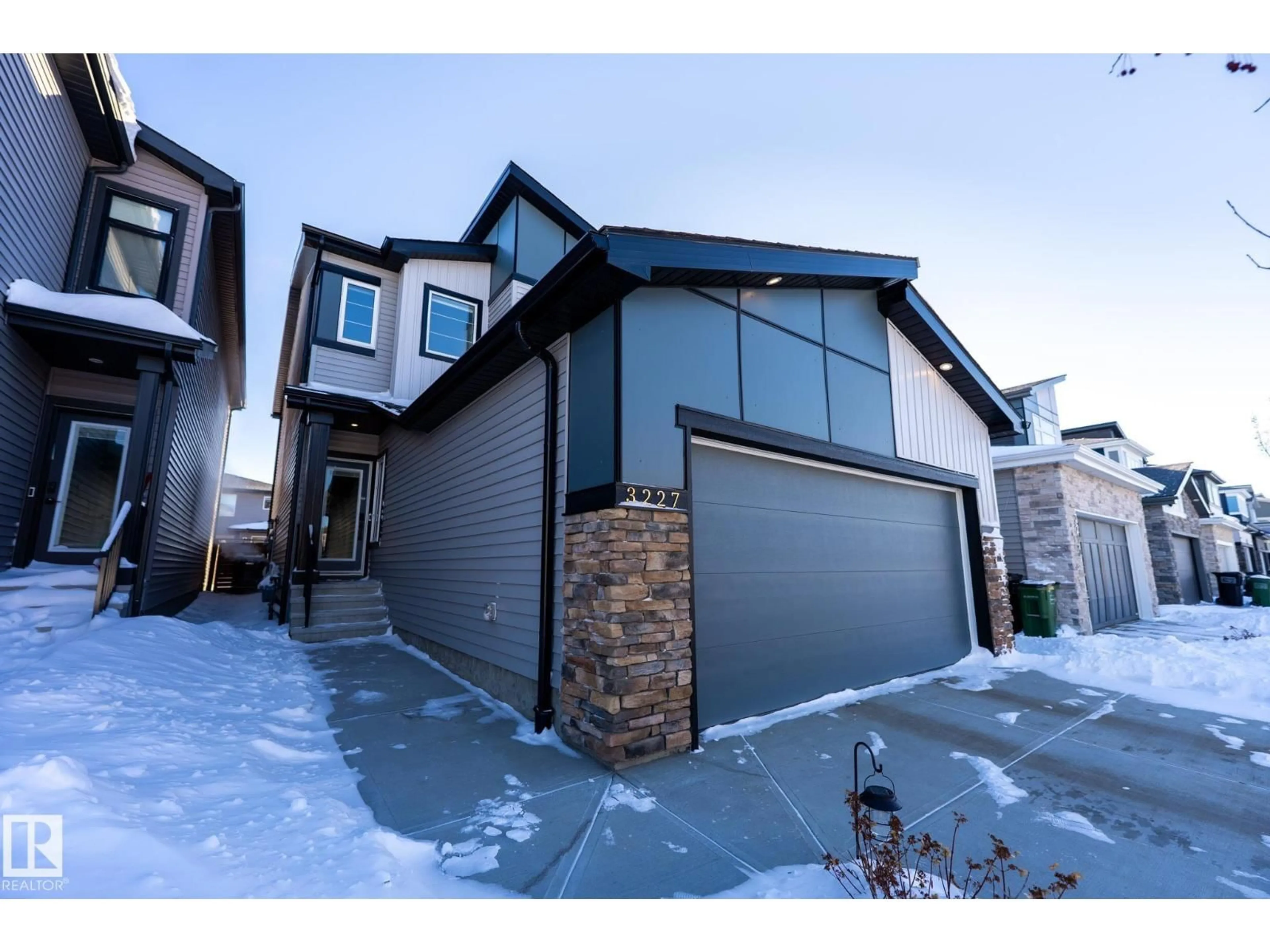 Home with vinyl exterior material, street for 3227 KULAY WY, Edmonton Alberta T6W5B5