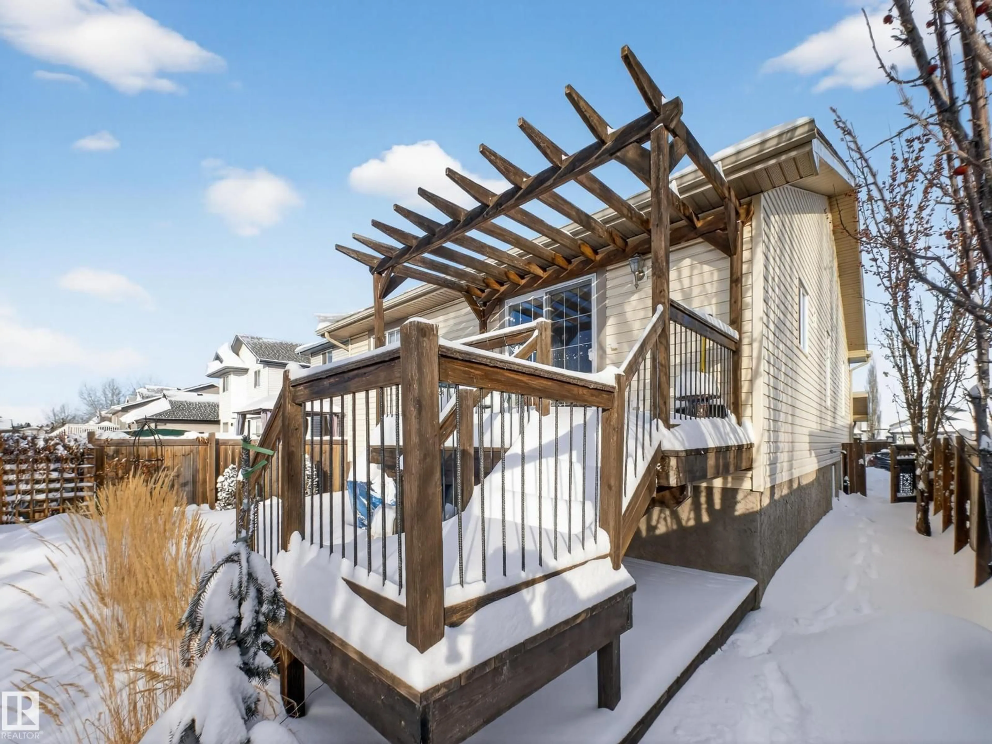 Patio, street for 14 LEYLAND WY, Spruce Grove Alberta T7X1M1