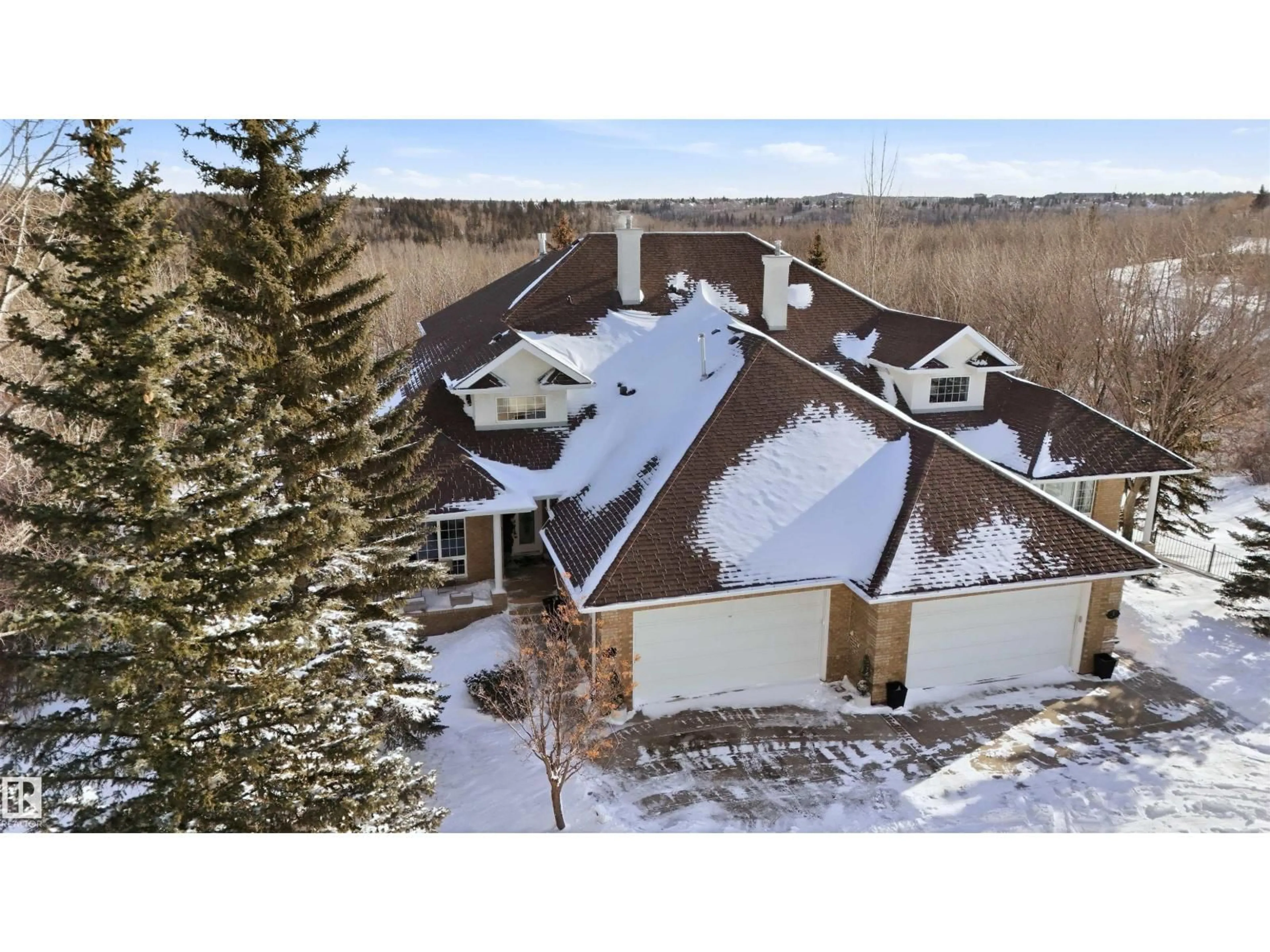 A pic from outside/outdoor area/front of a property/back of a property/a pic from drone, unknown for #2 - 735 BUTTERWORTH DR, Edmonton Alberta T6R2M7