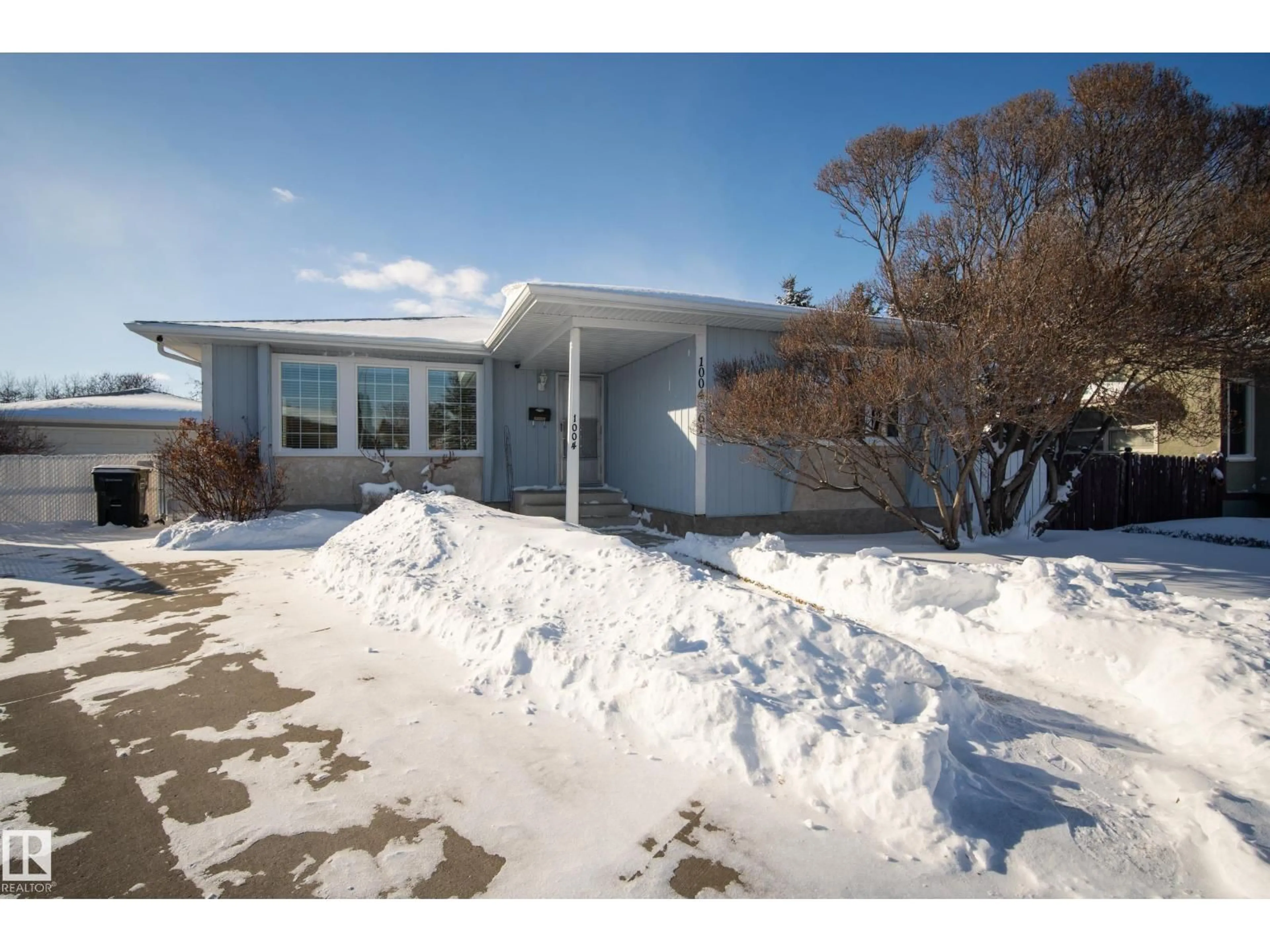 Unknown for 1004 61 ST, Edmonton Alberta T6L2G5