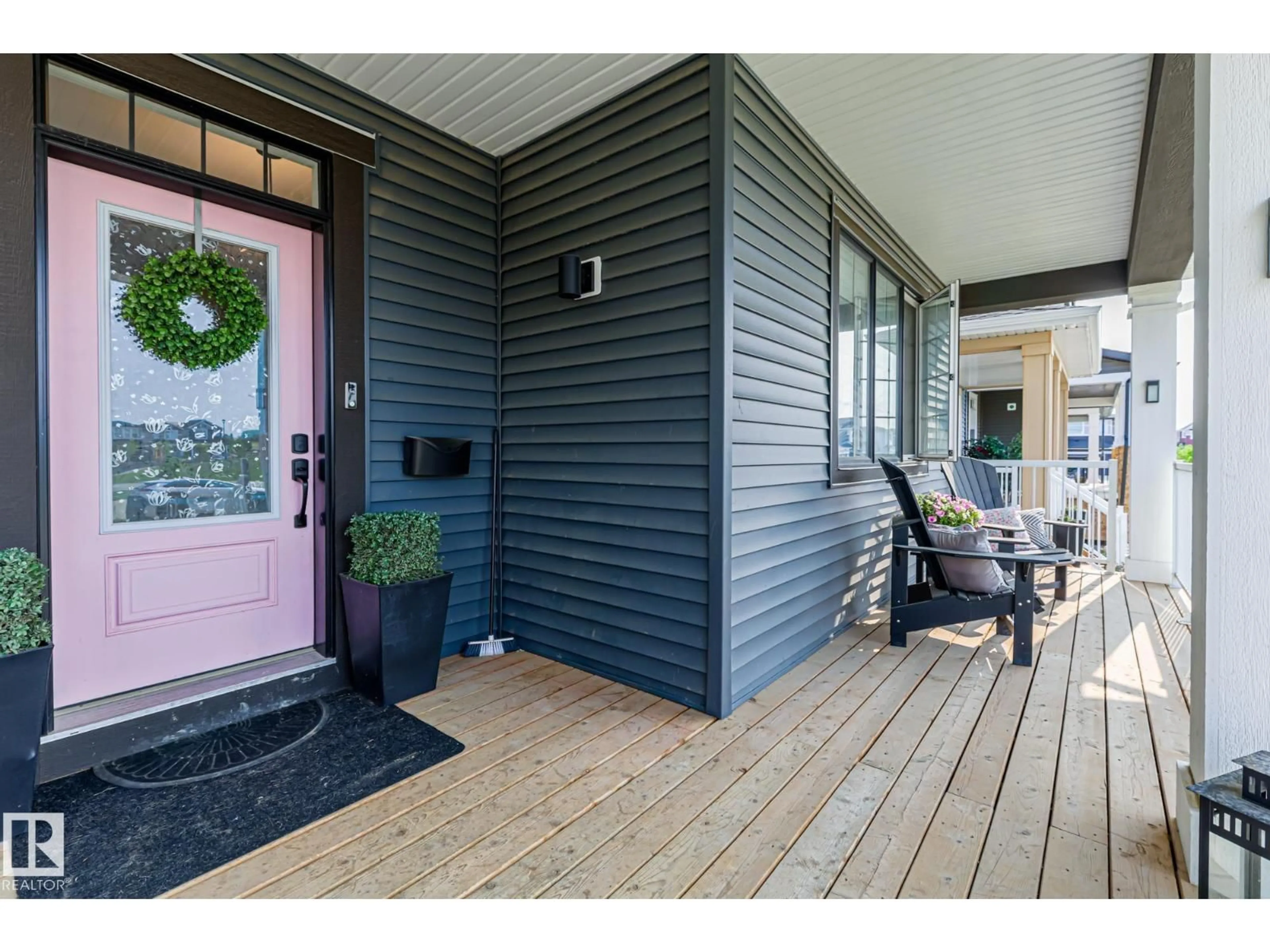 Indoor entryway for 7012 54 AV, Beaumont Alberta T4X2Z9
