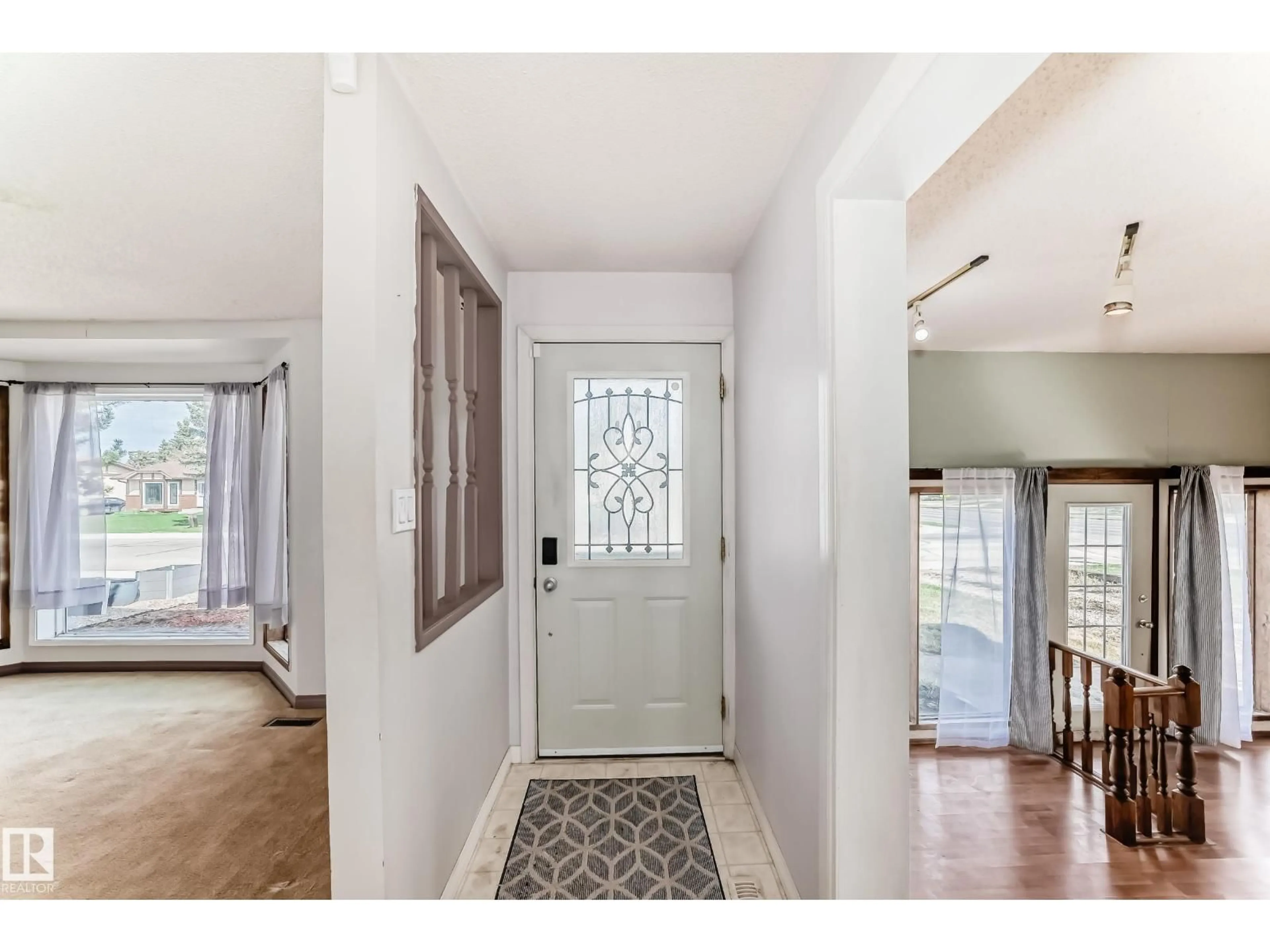 Indoor entryway for 3801 33 AV, Leduc Alberta T9E6E5