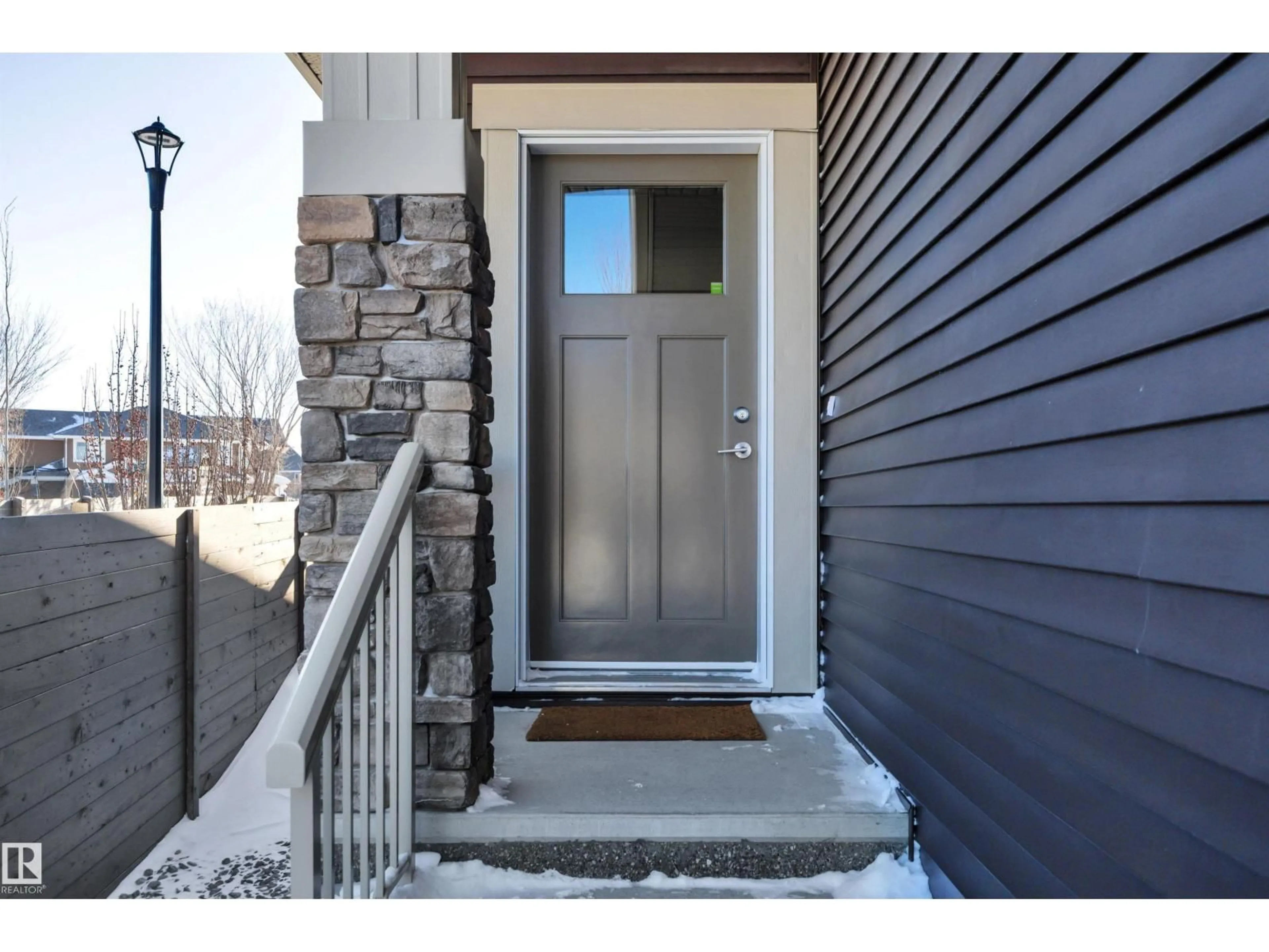 Indoor entryway for 2383 WARE CR, Edmonton Alberta T6W2V1