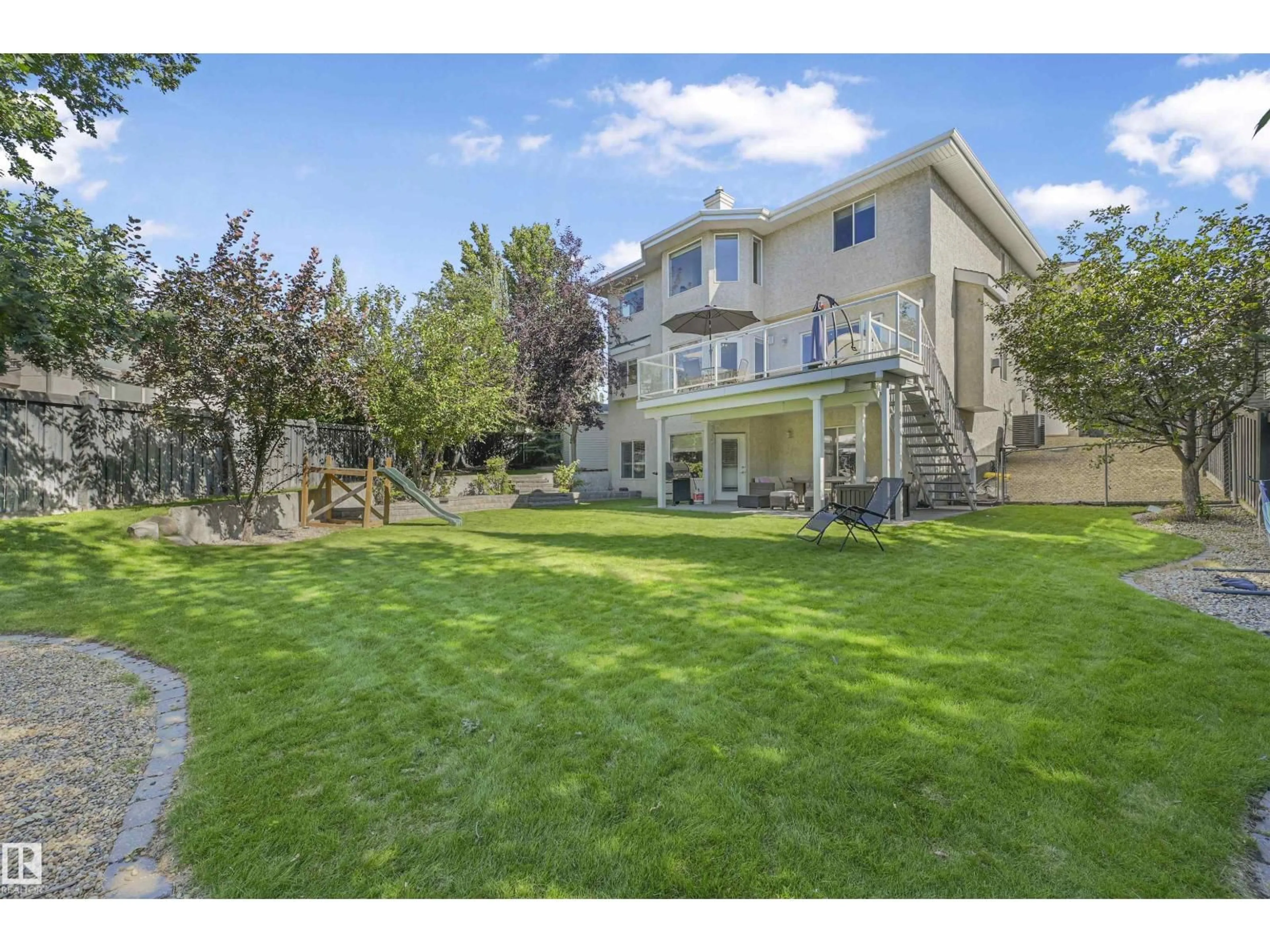 A pic from outside/outdoor area/front of a property/back of a property/a pic from drone, unknown for 1516 THOROGOOD CL, Edmonton Alberta T6R3K7