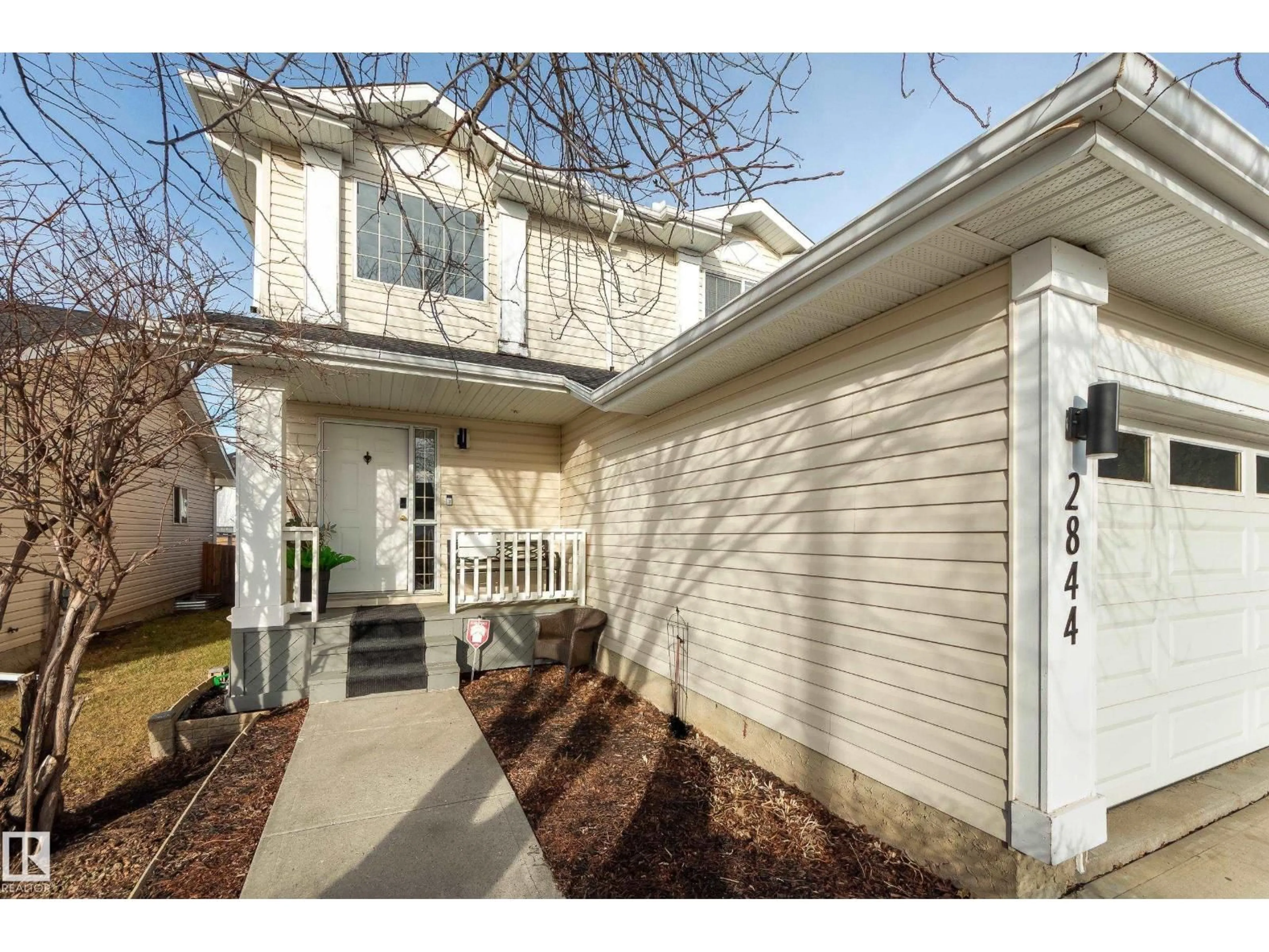 Unknown for 2844 40B AV NW, Edmonton Alberta T6T1L8