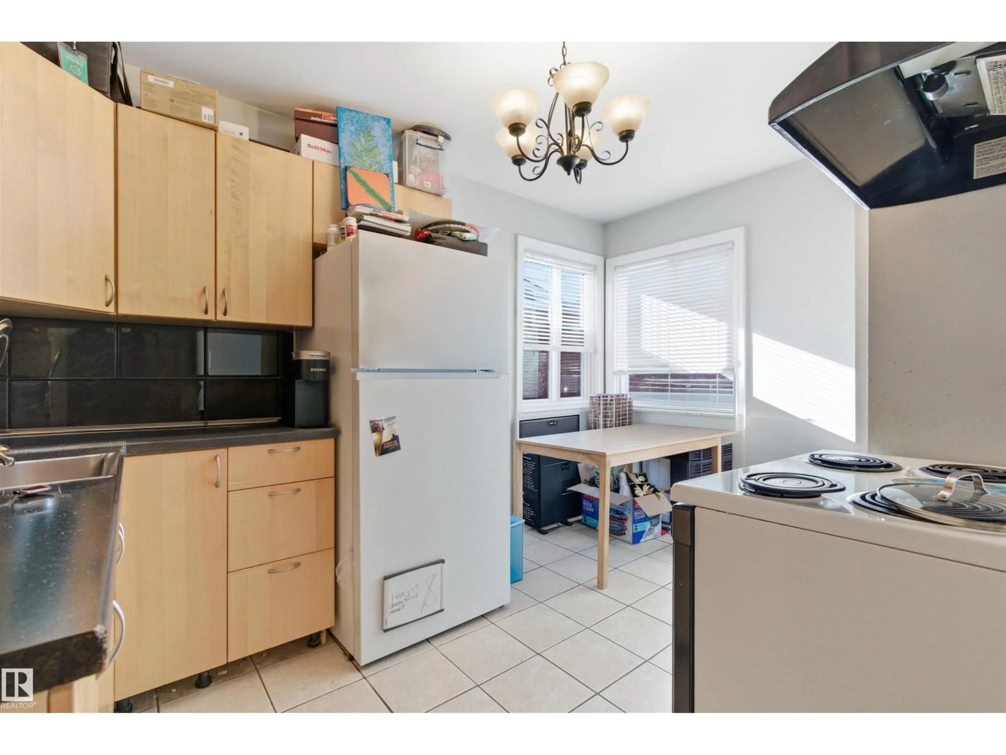 Standard kitchen, unknown for NW - 12758 117 ST, Edmonton Alberta T5E5J5