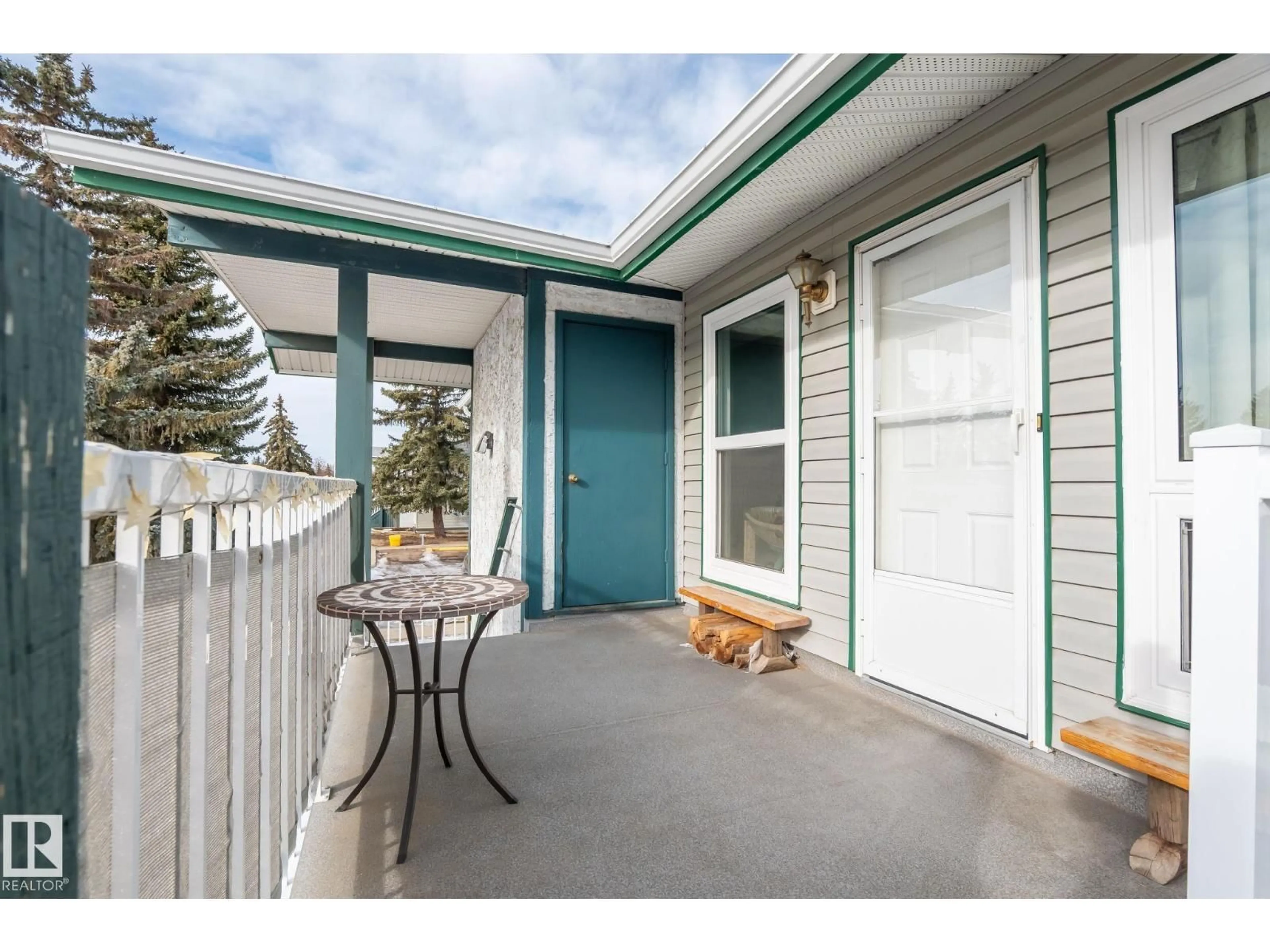 Patio, street for 1925 SADDLEBACK RD, Edmonton Alberta T6J5M9