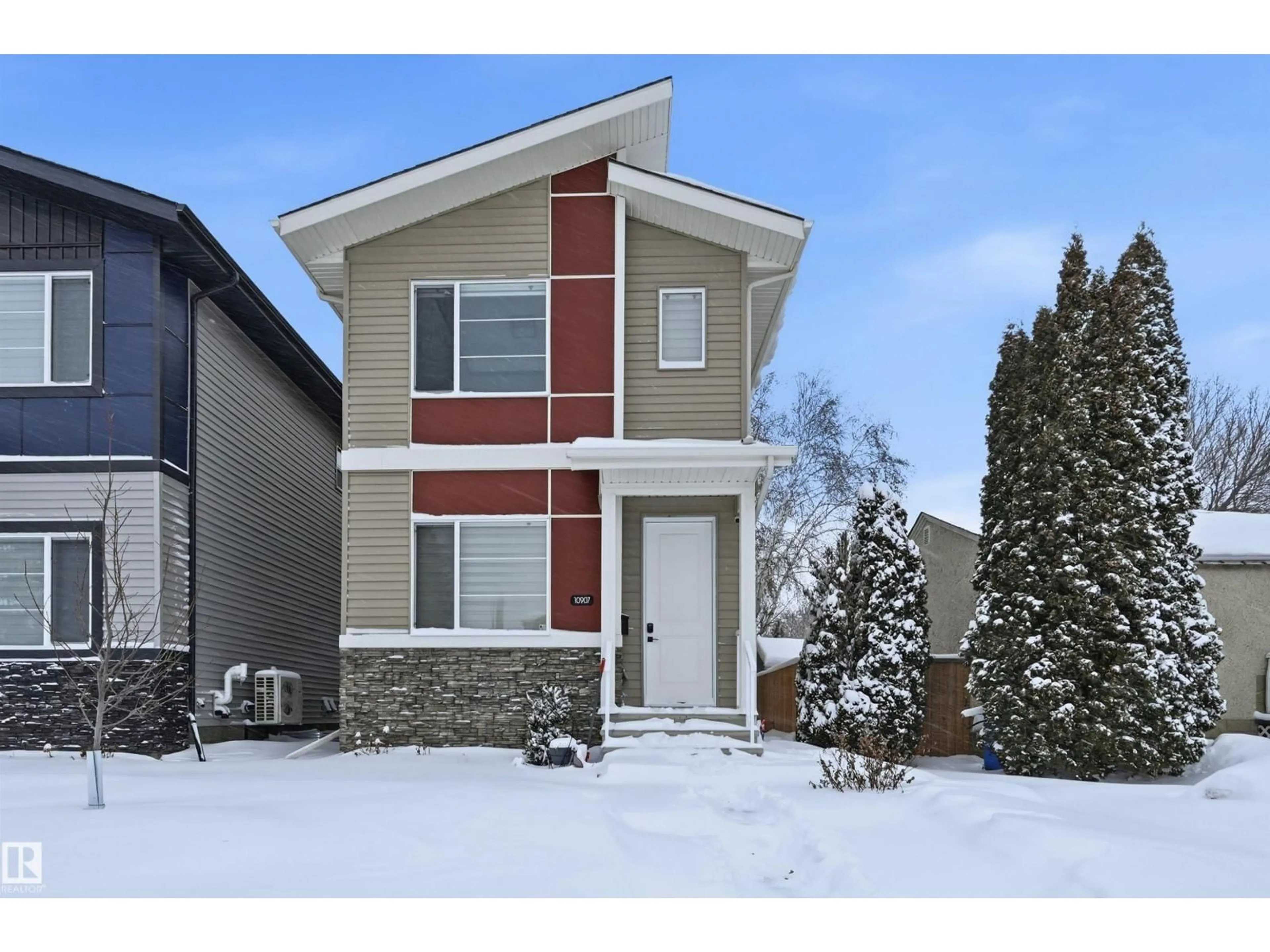 Unknown for 10907 151 ST, Edmonton Alberta T5P1W2