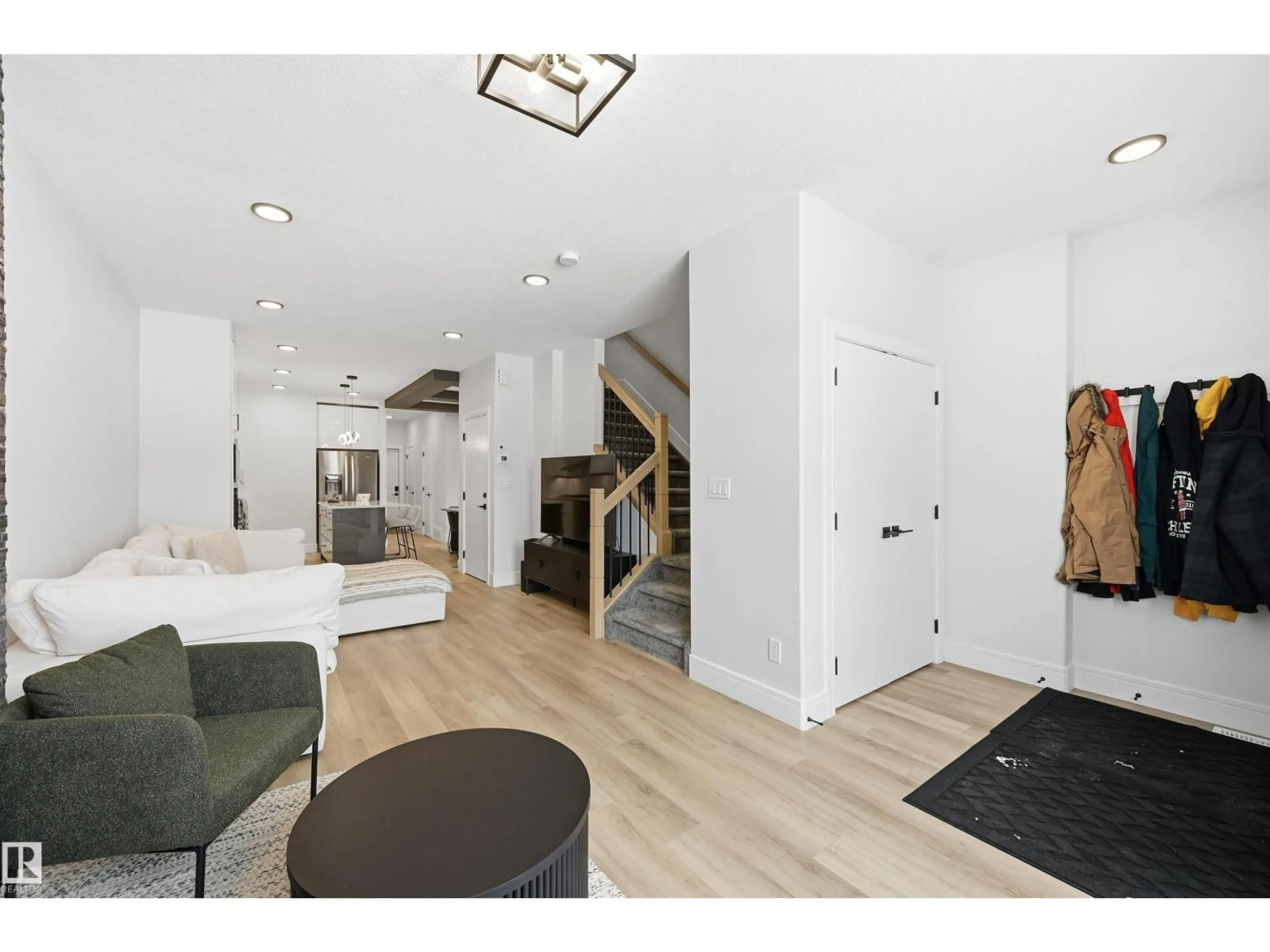 Unknown for 10907 151 ST, Edmonton Alberta T5P1W2