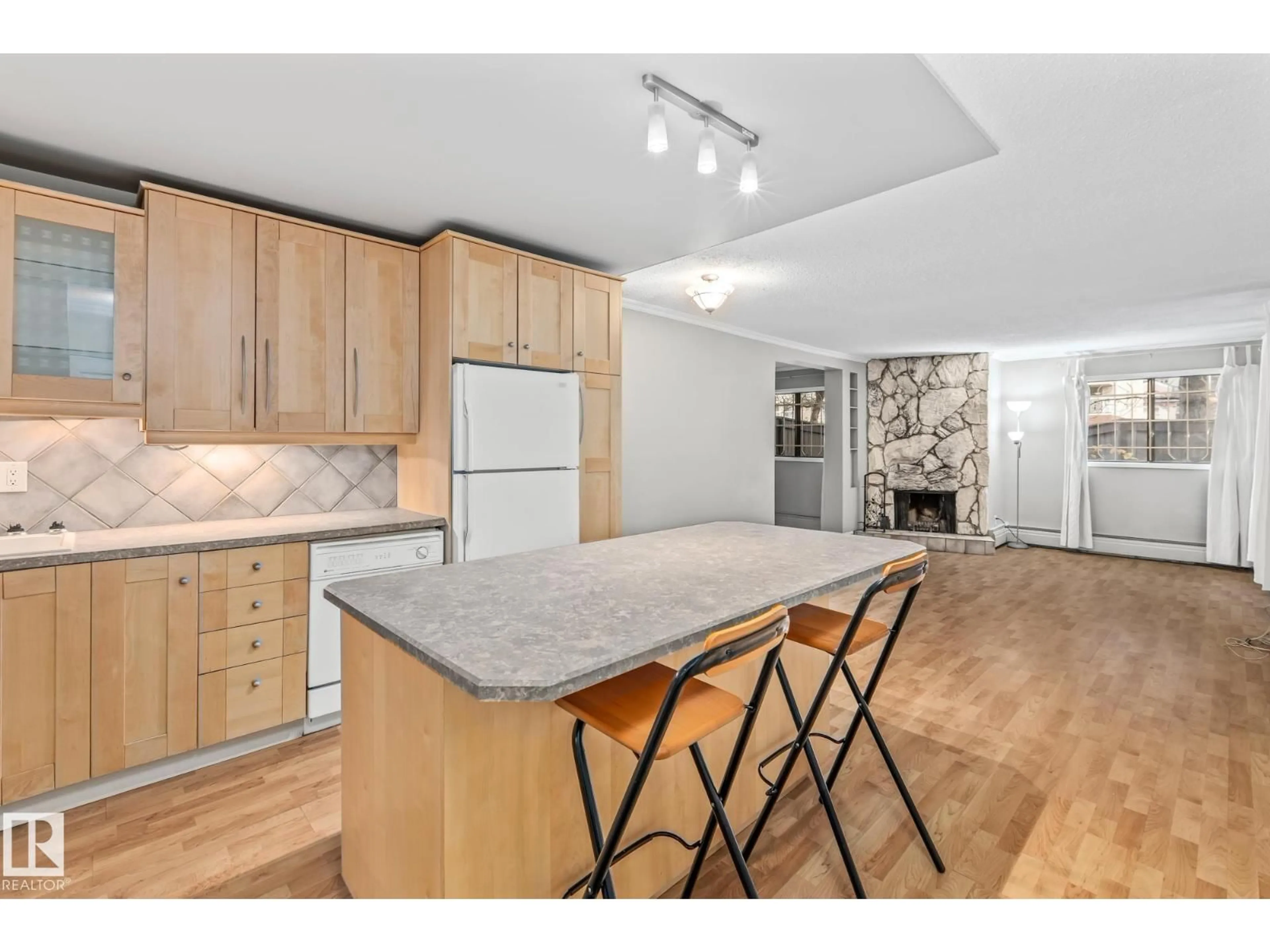 Open concept kitchen, unknown for G7 - 10148 118 ST, Edmonton Alberta T5K1Y4