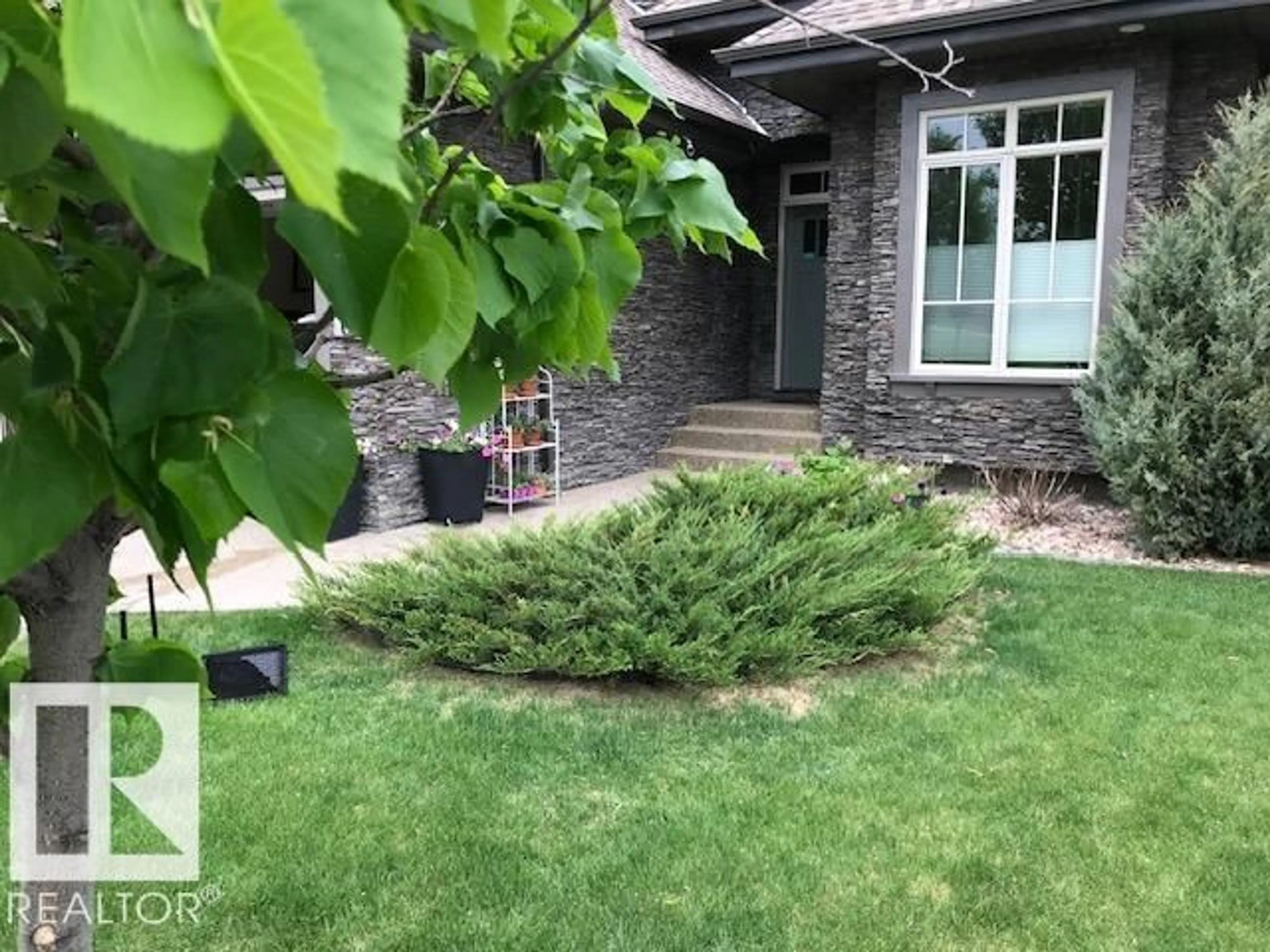 Unknown for 176 AMBLESIDE DR, Edmonton Alberta T6W0H4