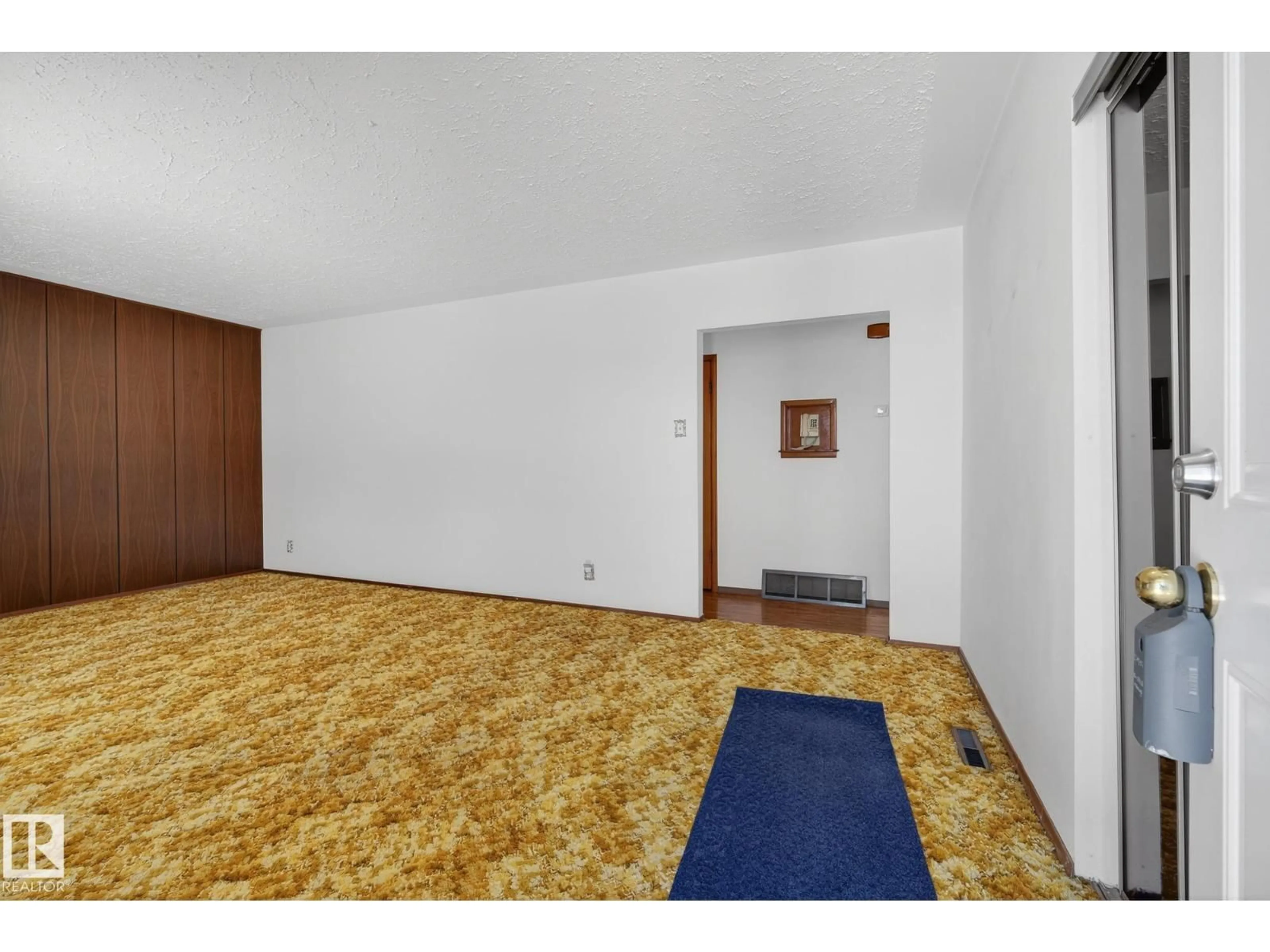 A pic of a room for 12819 107 ST NW, Edmonton Alberta T5E4V4