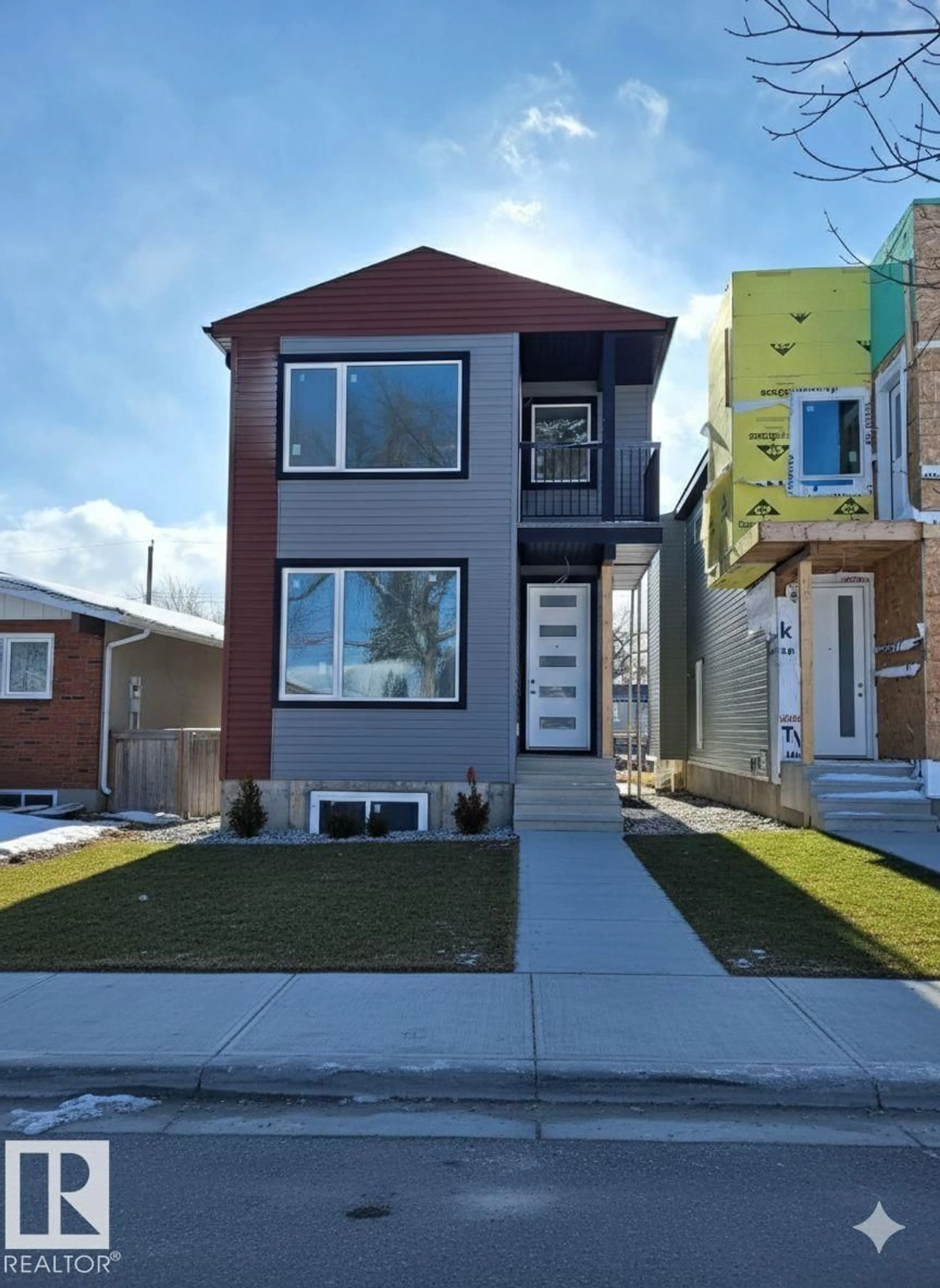 Home with vinyl exterior material, street for 3605 112 AVE NW, Edmonton Alberta T5W0M3