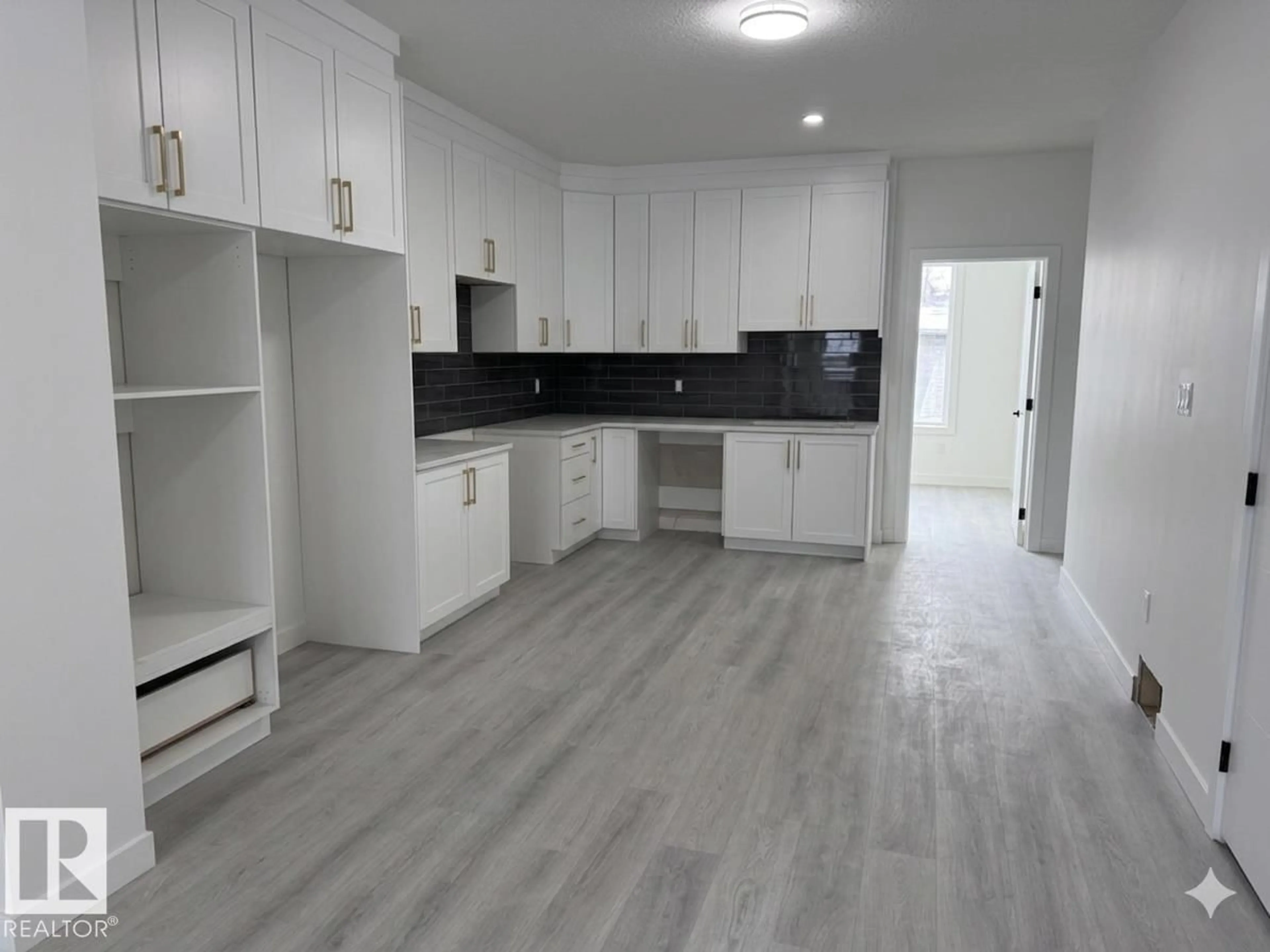 Open concept kitchen, unknown for 3605 112 AVE NW, Edmonton Alberta T5W0M3
