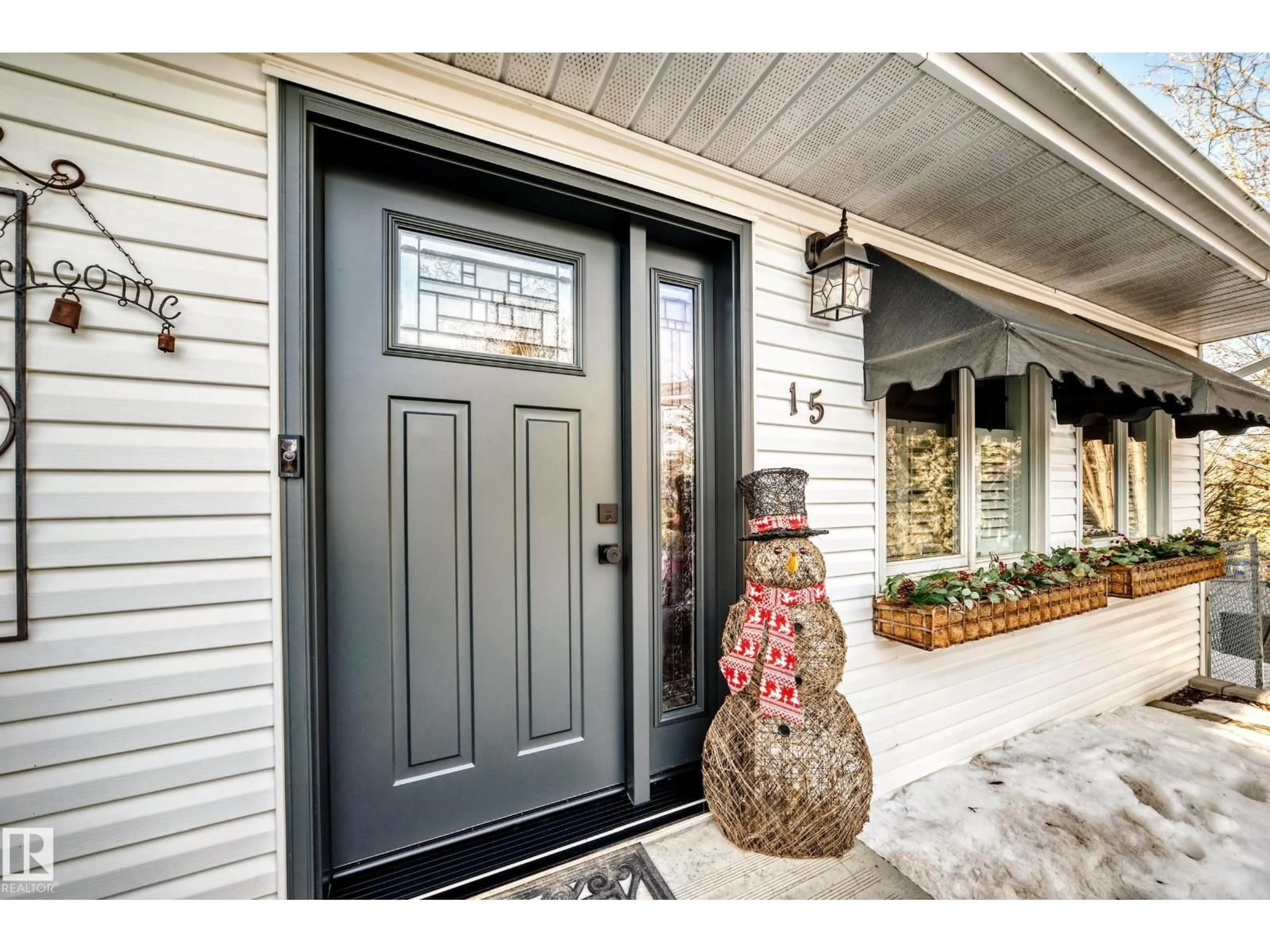 Indoor entryway for 251 - 15 54315 RGE ROAD ROAD, Rural Sturgeon County Alberta T8T0A2