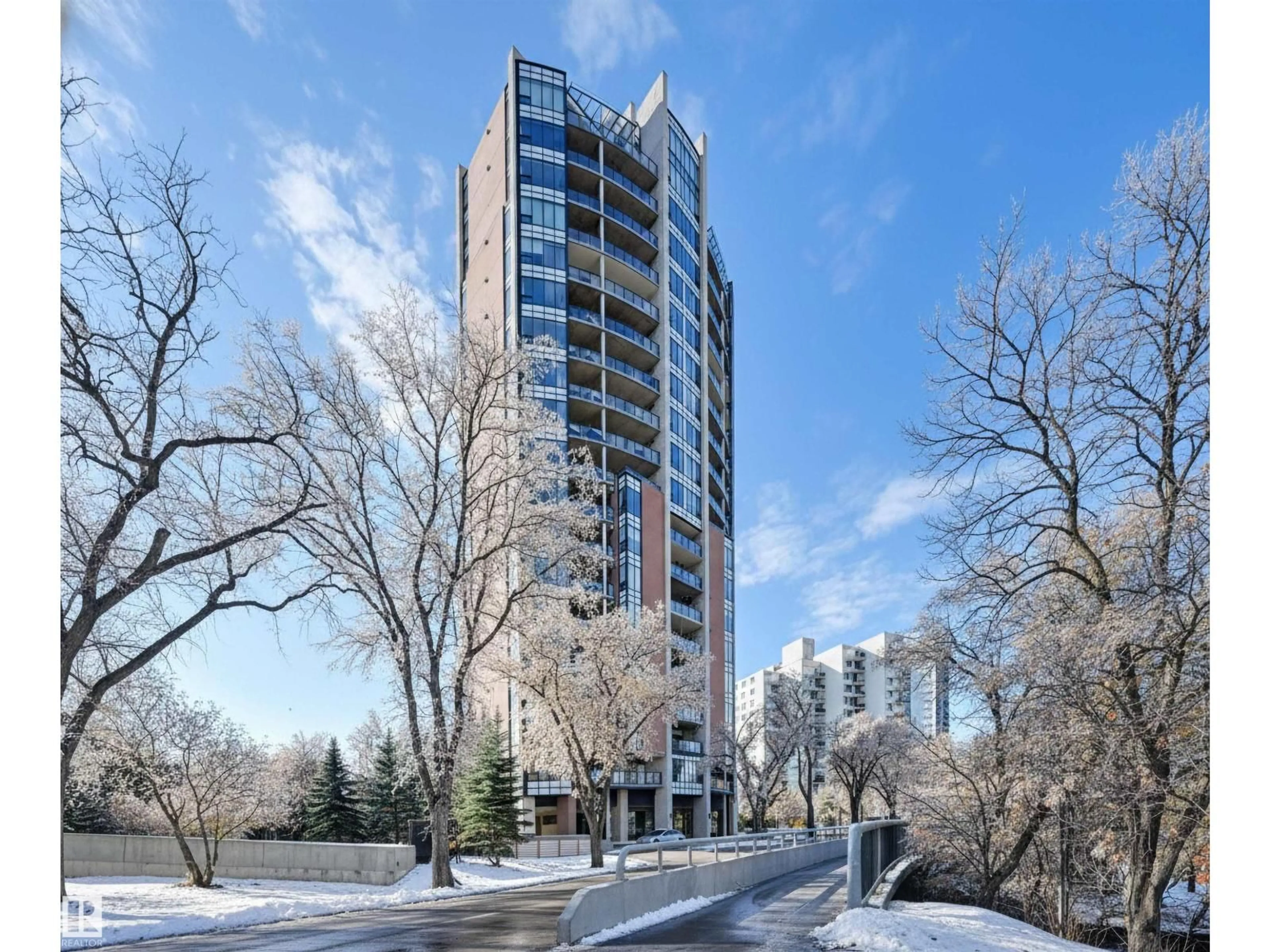 Indoor foyer for #901 - 10035 SASKATCHEWAN DR, Edmonton Alberta T6E4R4