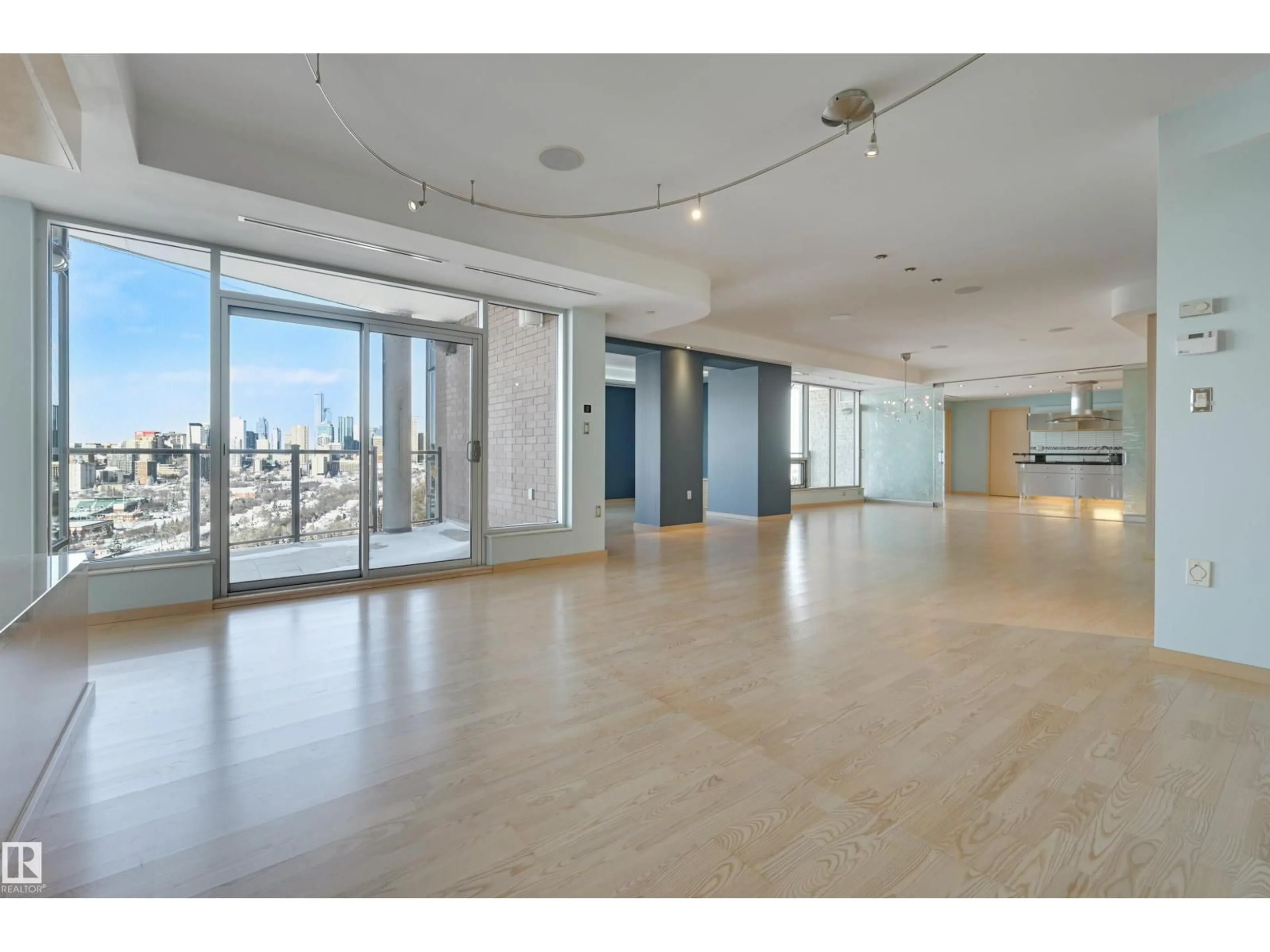 Indoor foyer for #901 - 10035 SASKATCHEWAN DR, Edmonton Alberta T6E4R4