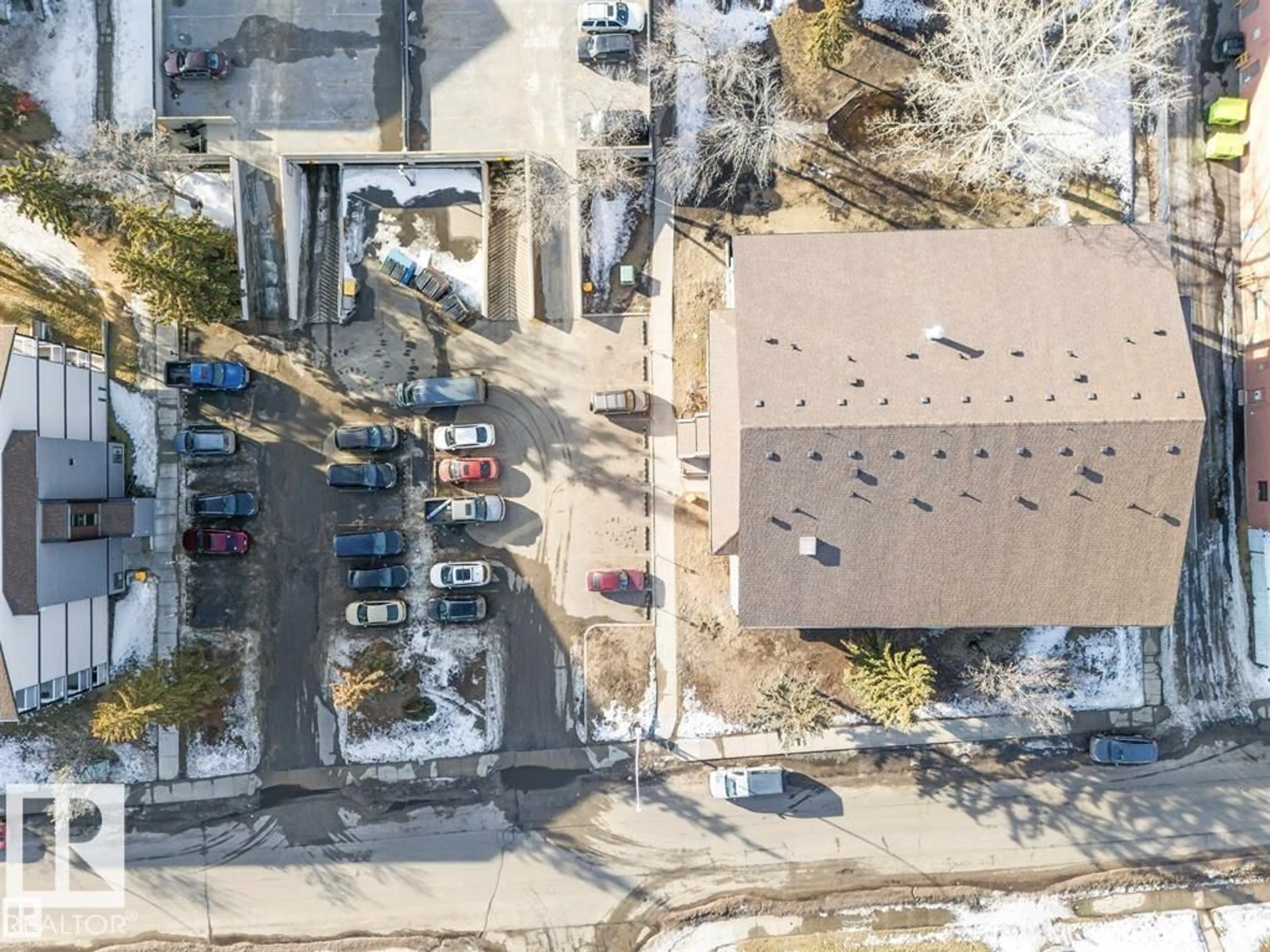 A pic from outside/outdoor area/front of a property/back of a property/a pic from drone, street for #405 - 14816 26 ST, Edmonton Alberta T5Y2M4