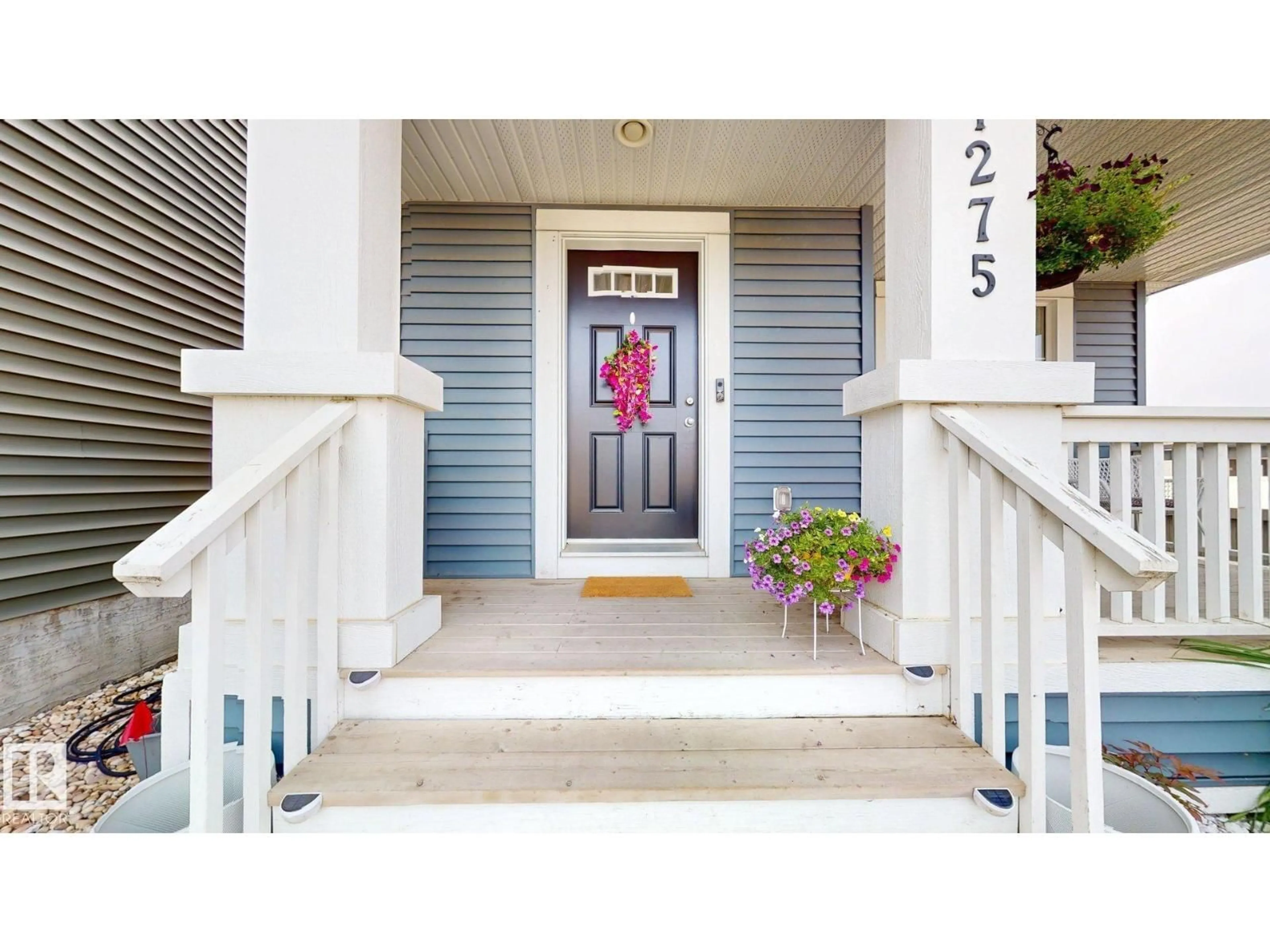 Indoor entryway for 1275 CHAPPELLE BV, Edmonton Alberta T6W3R1