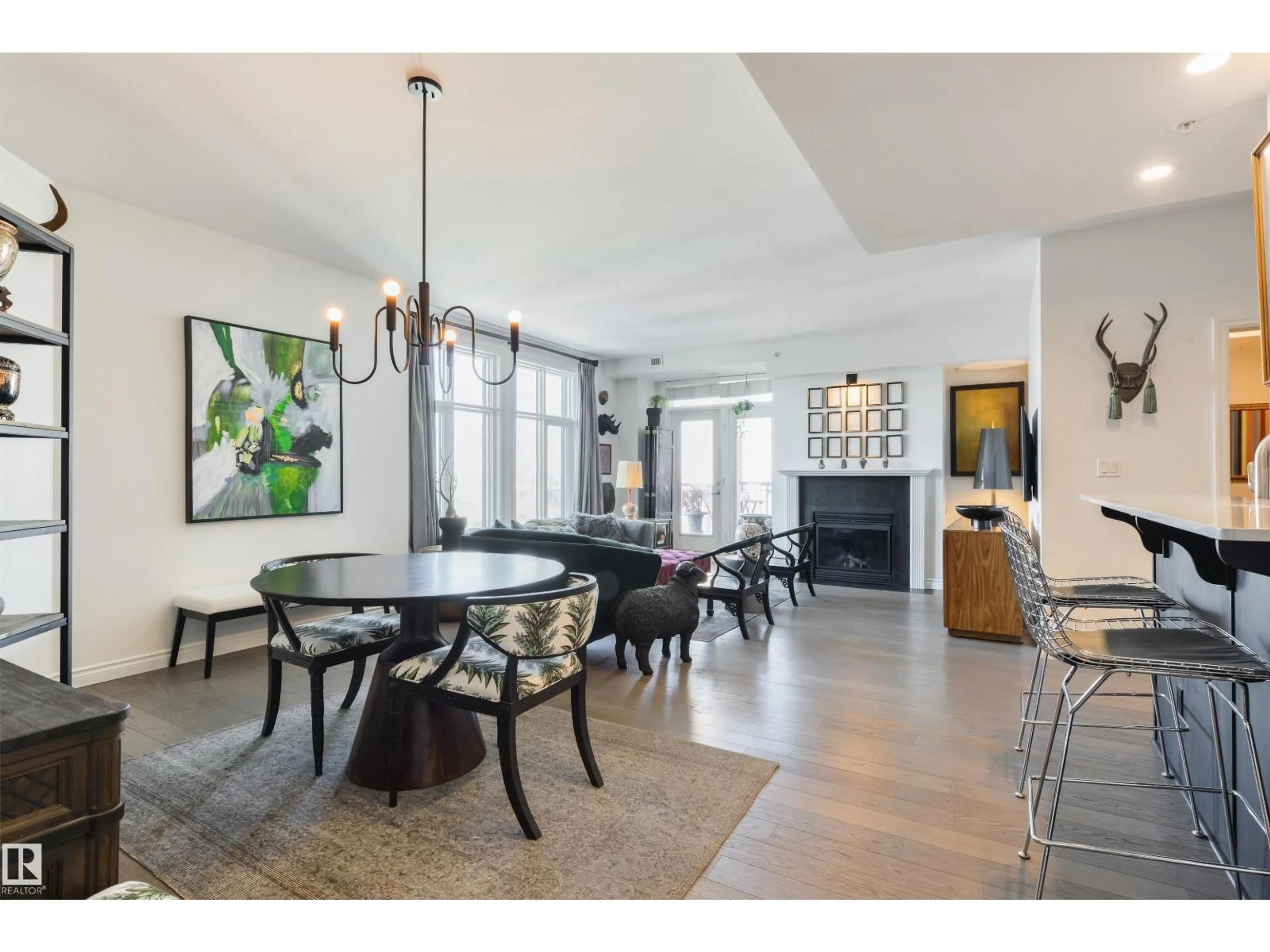 Dining room, unknown for 1107 JASPER AV NW, Edmonton Alberta T5H3S8