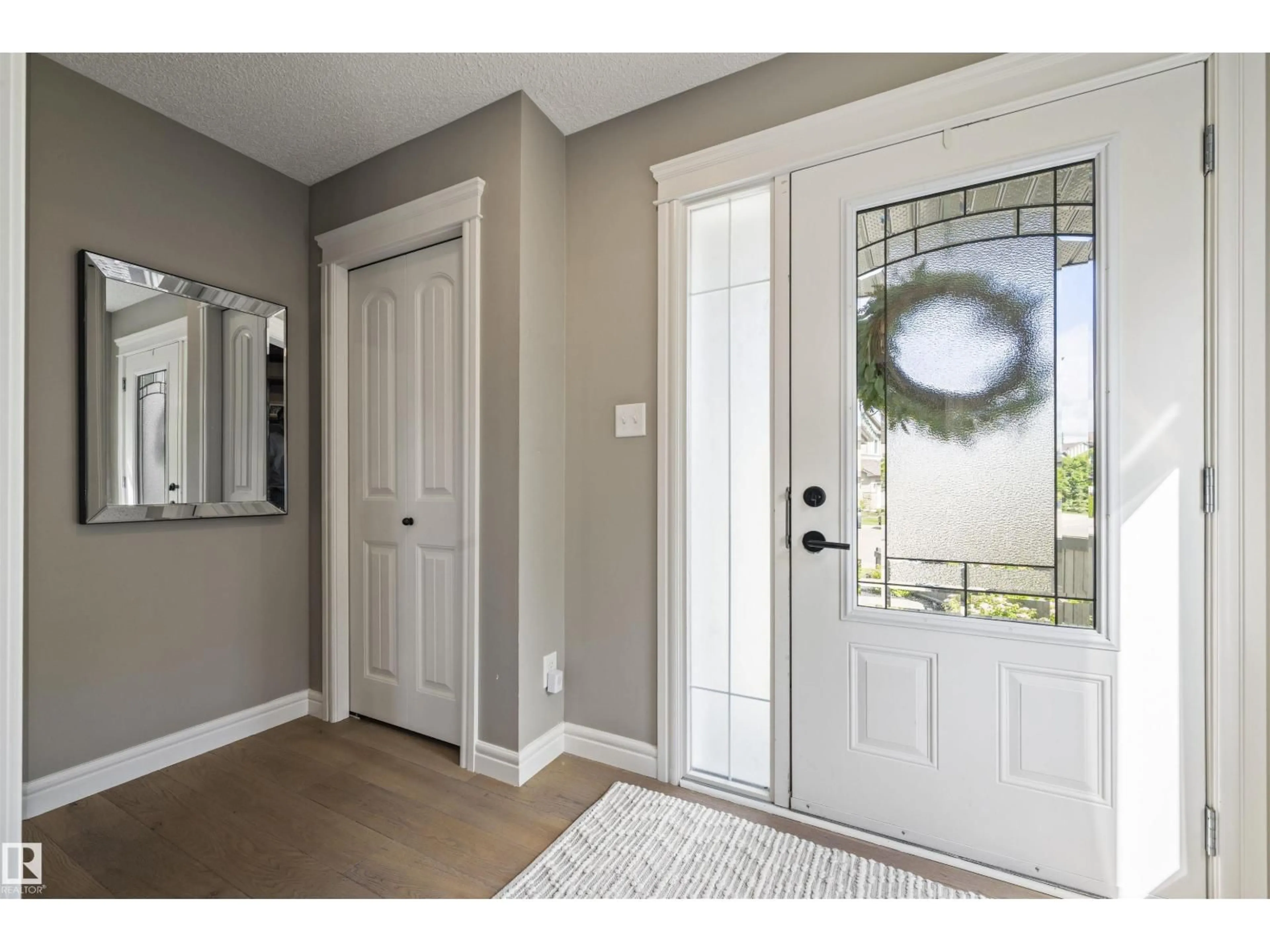 Indoor entryway for SW - 17437 5A AV, Edmonton Alberta T6W2E3