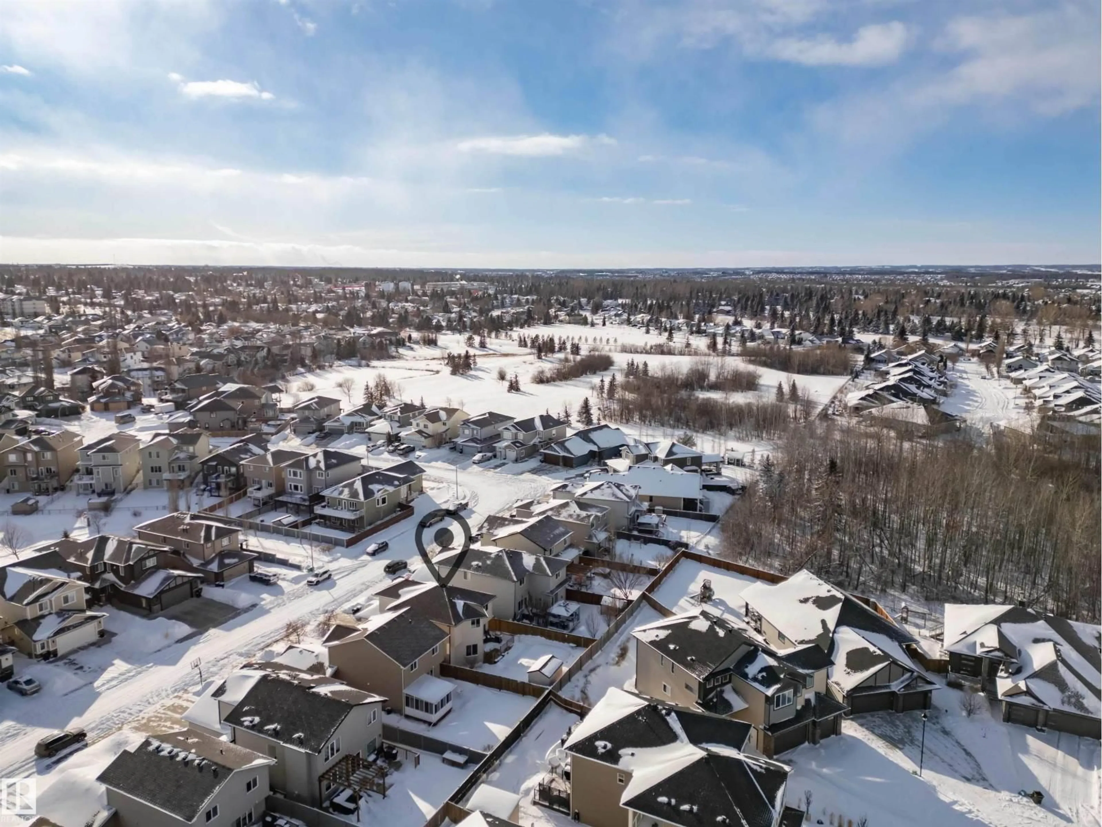 A pic from outside/outdoor area/front of a property/back of a property/a pic from drone, unknown for 90 HILLDOWNS DR, Spruce Grove Alberta T7X0J1