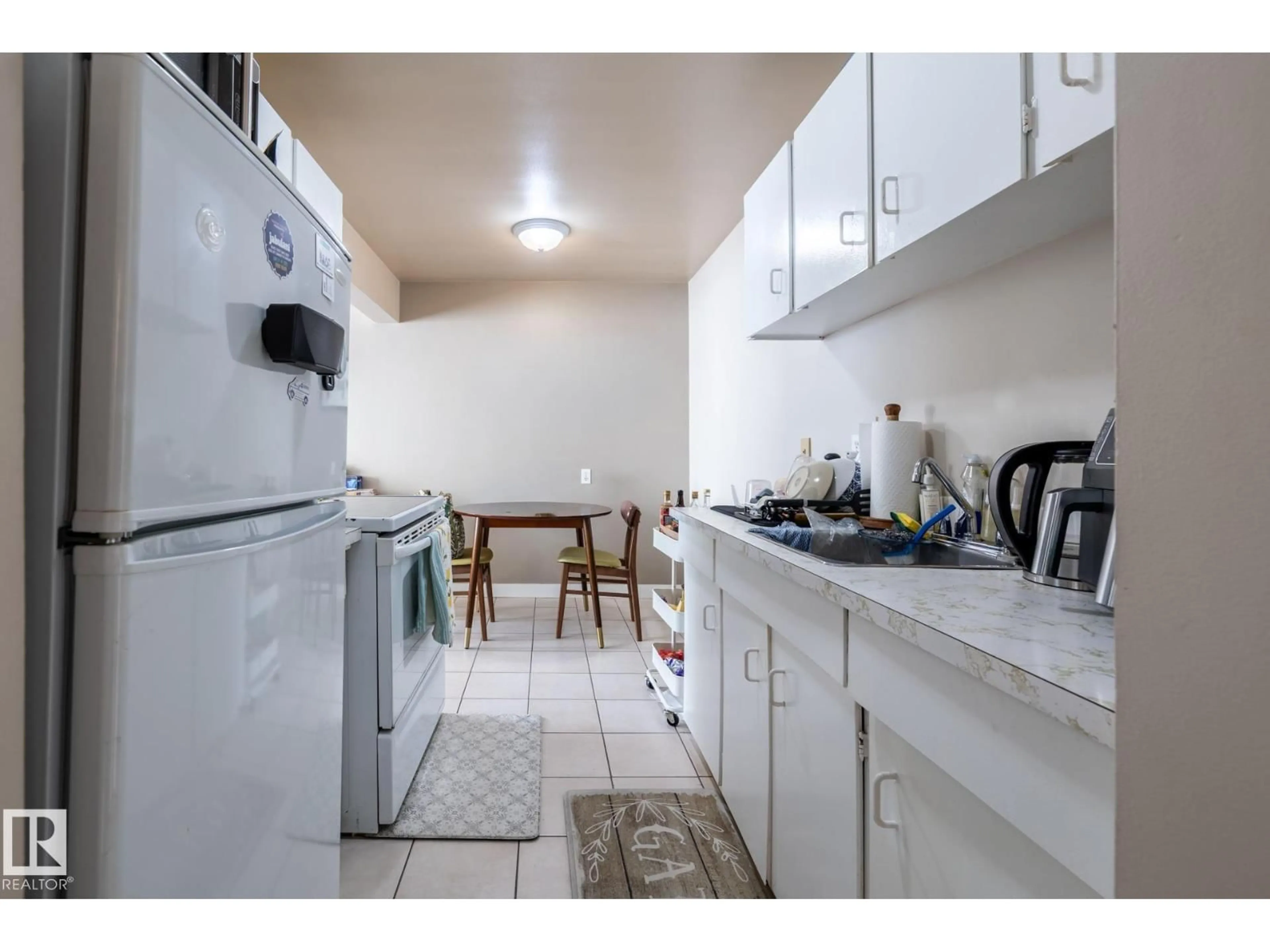 Standard kitchen, unknown for #15 - 10620 122 ST, Edmonton Alberta T5N1M8