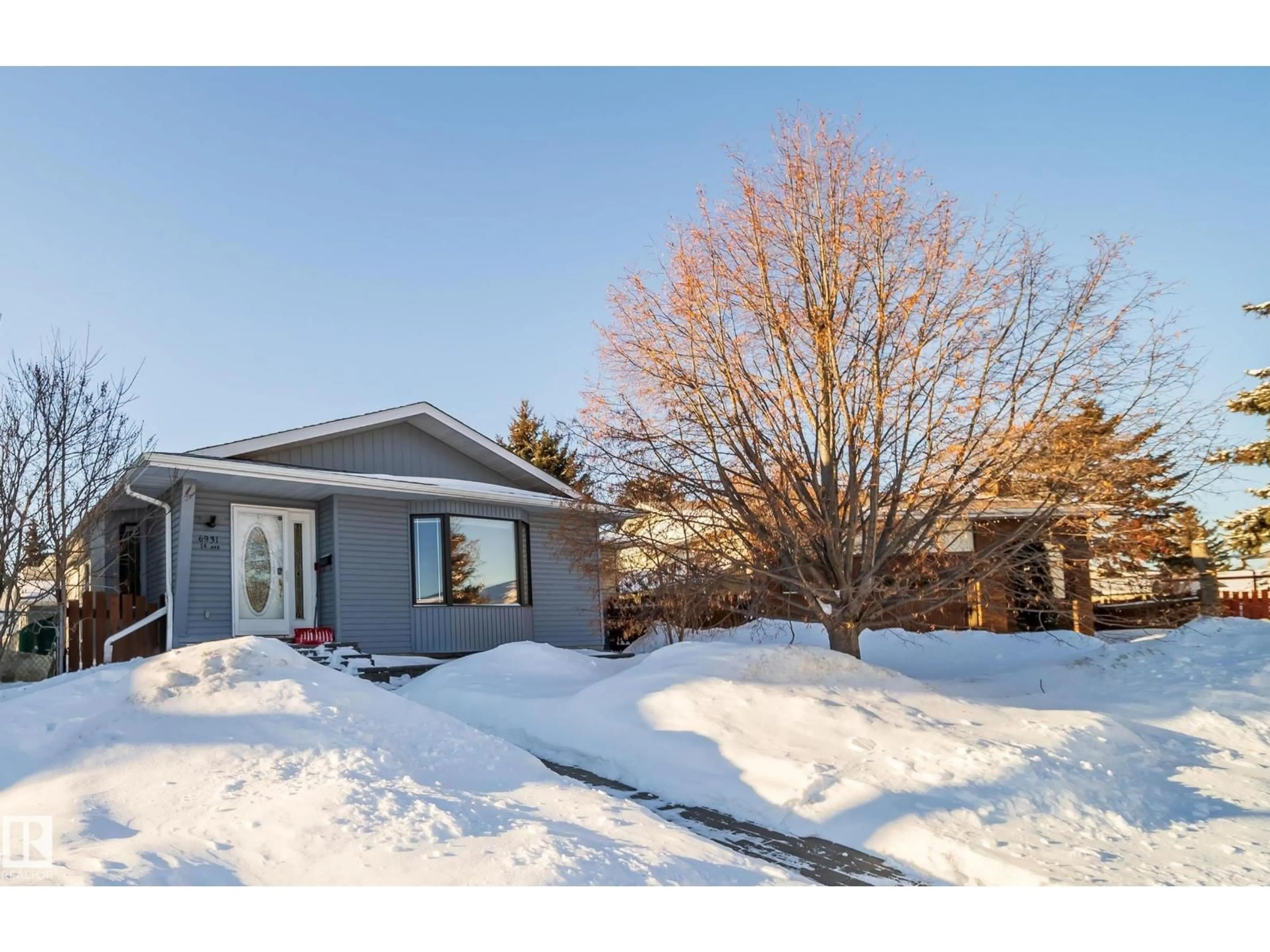 Unknown for 6931 14 AV, Edmonton Alberta T6K3V4