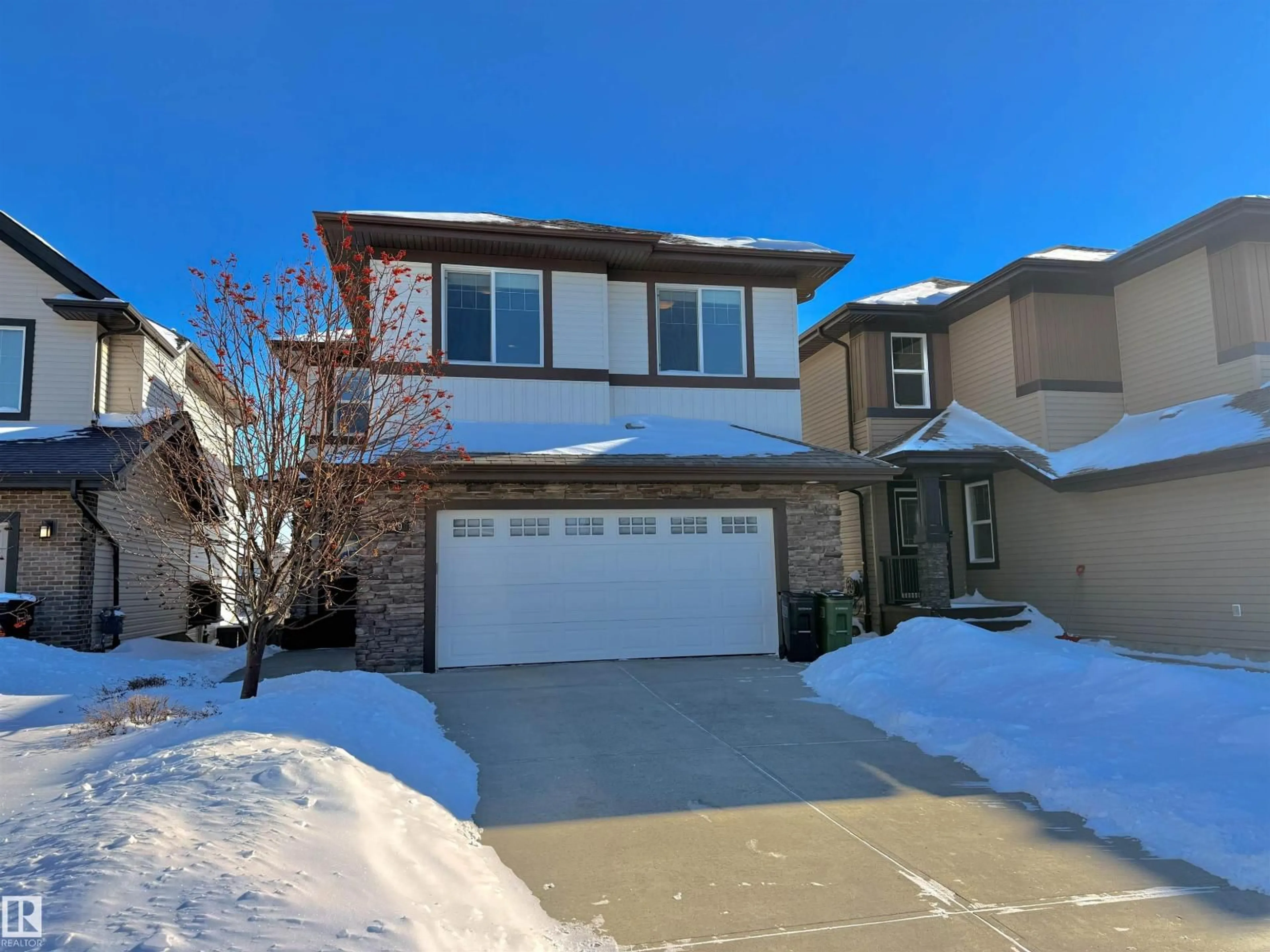 A pic from outside/outdoor area/front of a property/back of a property/a pic from drone, street for SW - 1019 174 ST, Edmonton Alberta T6W1Z6