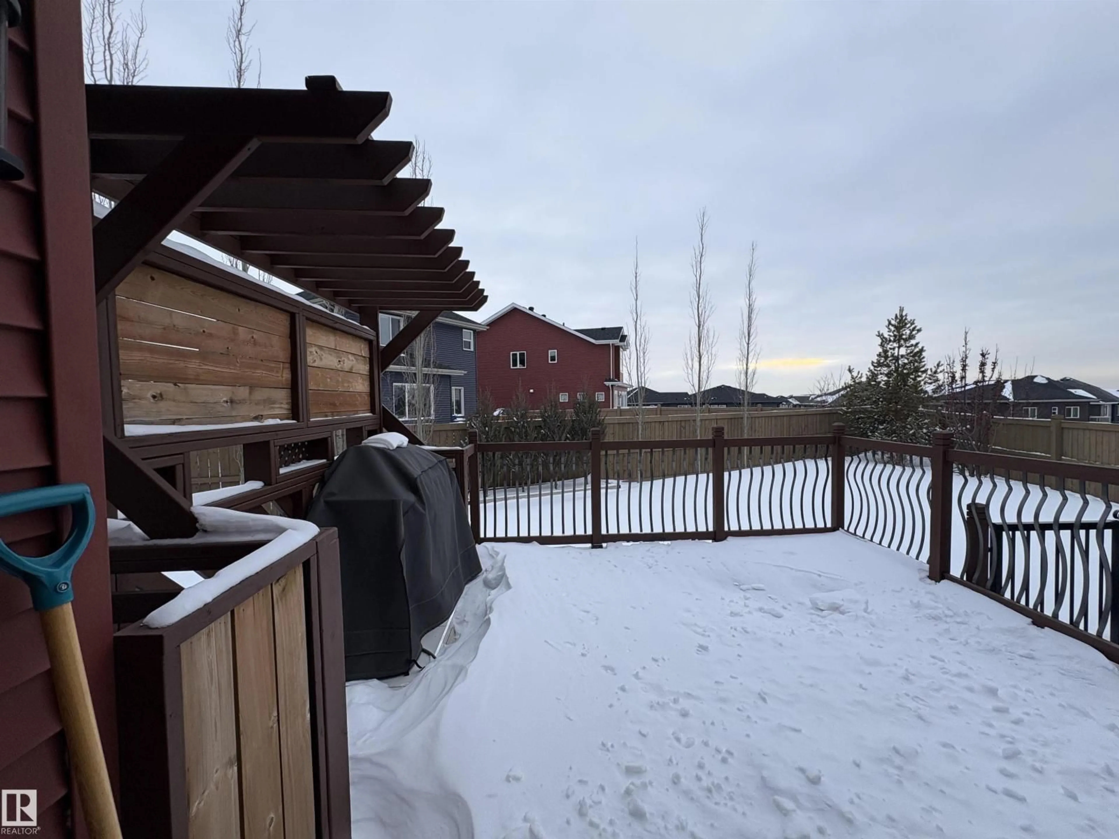 Patio, mountain view for SW - 6123 19 AV, Edmonton Alberta T6X2A4