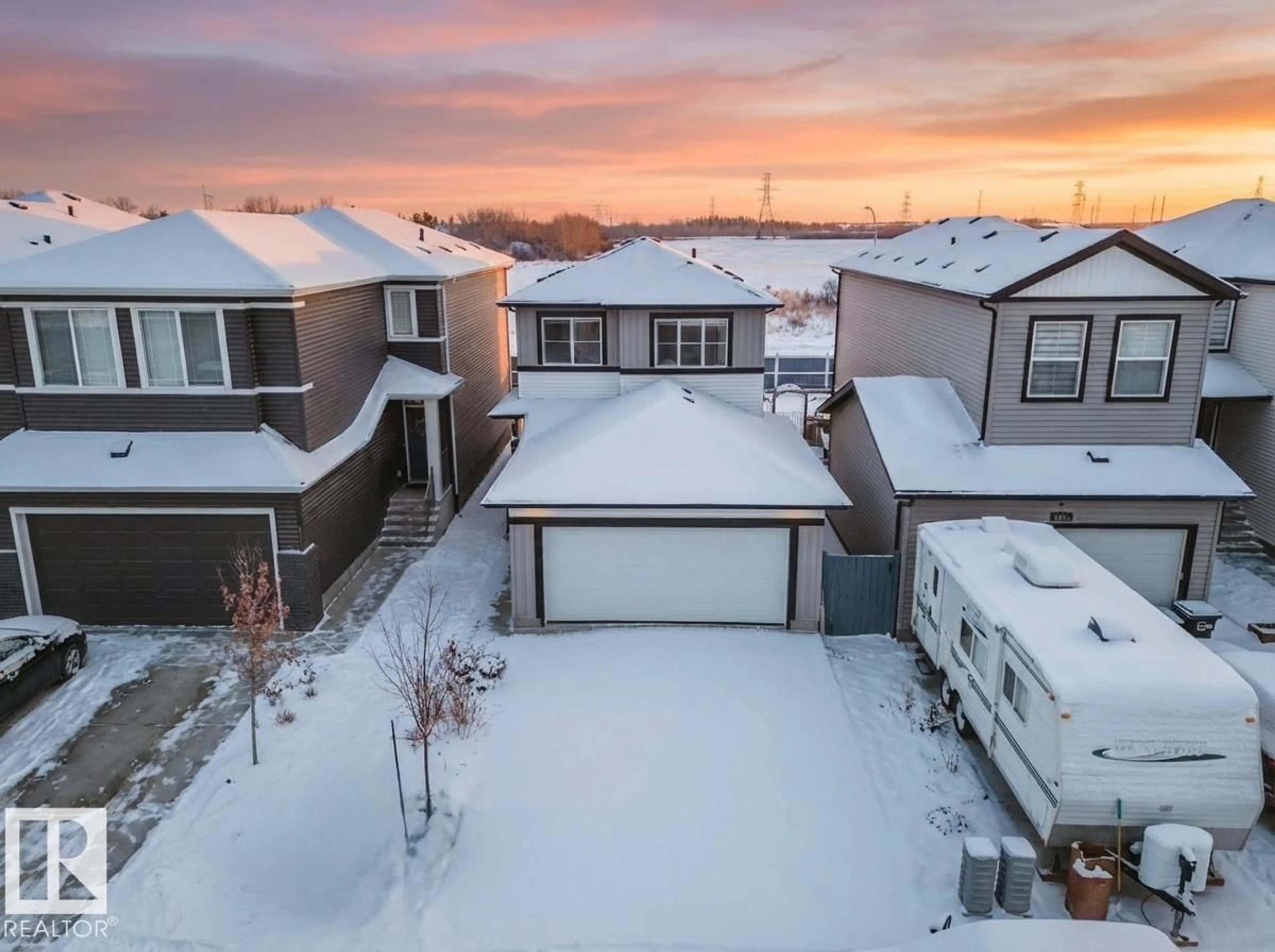 A pic from outside/outdoor area/front of a property/back of a property/a pic from drone, street for NW - 2838 152 AV, Edmonton Alberta T5Y6C4