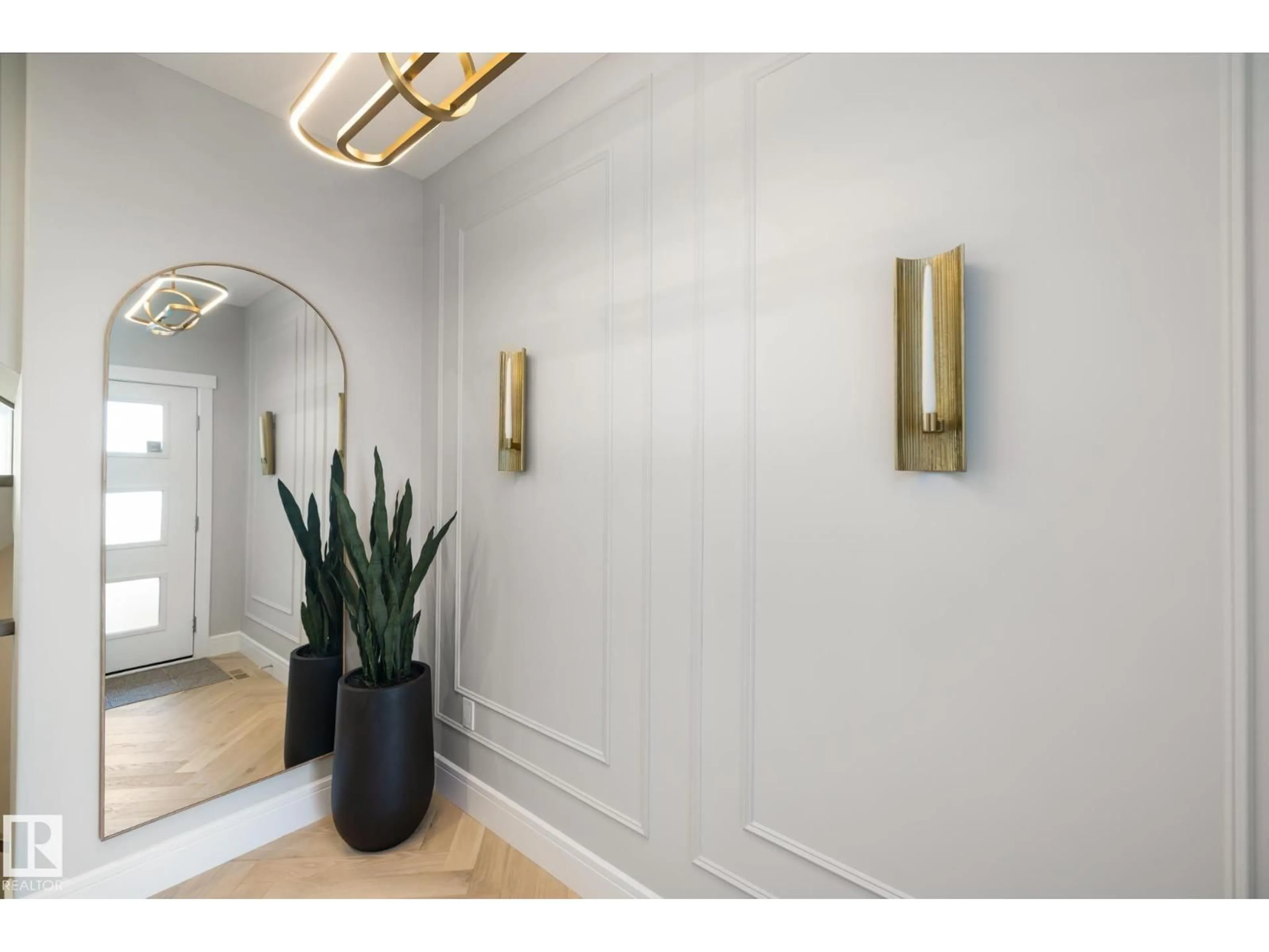 Indoor foyer for NE - 17427 7 ST, Edmonton Alberta T5Y4E7