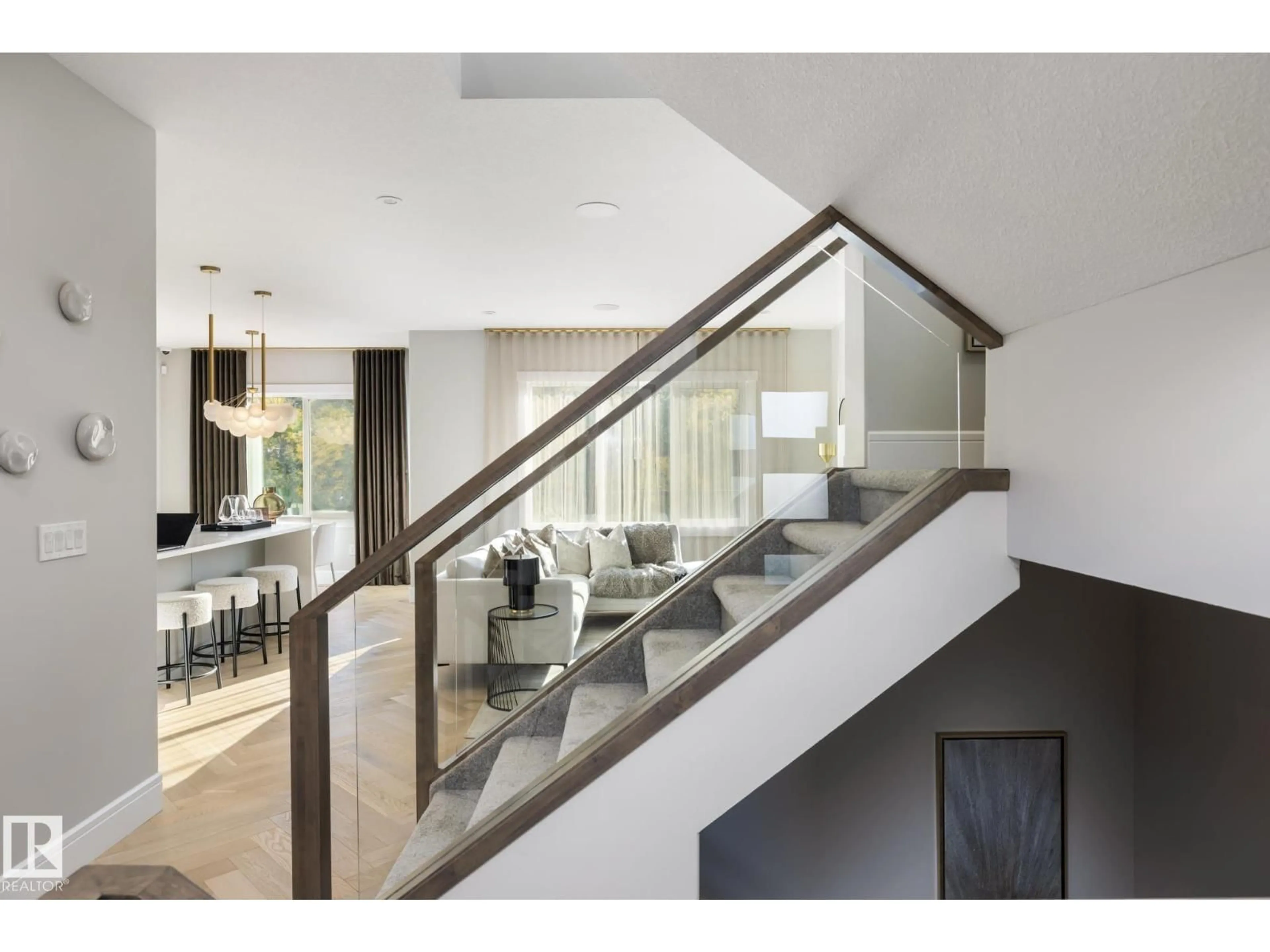 Indoor foyer for NE - 17427 7 ST, Edmonton Alberta T5Y4E7