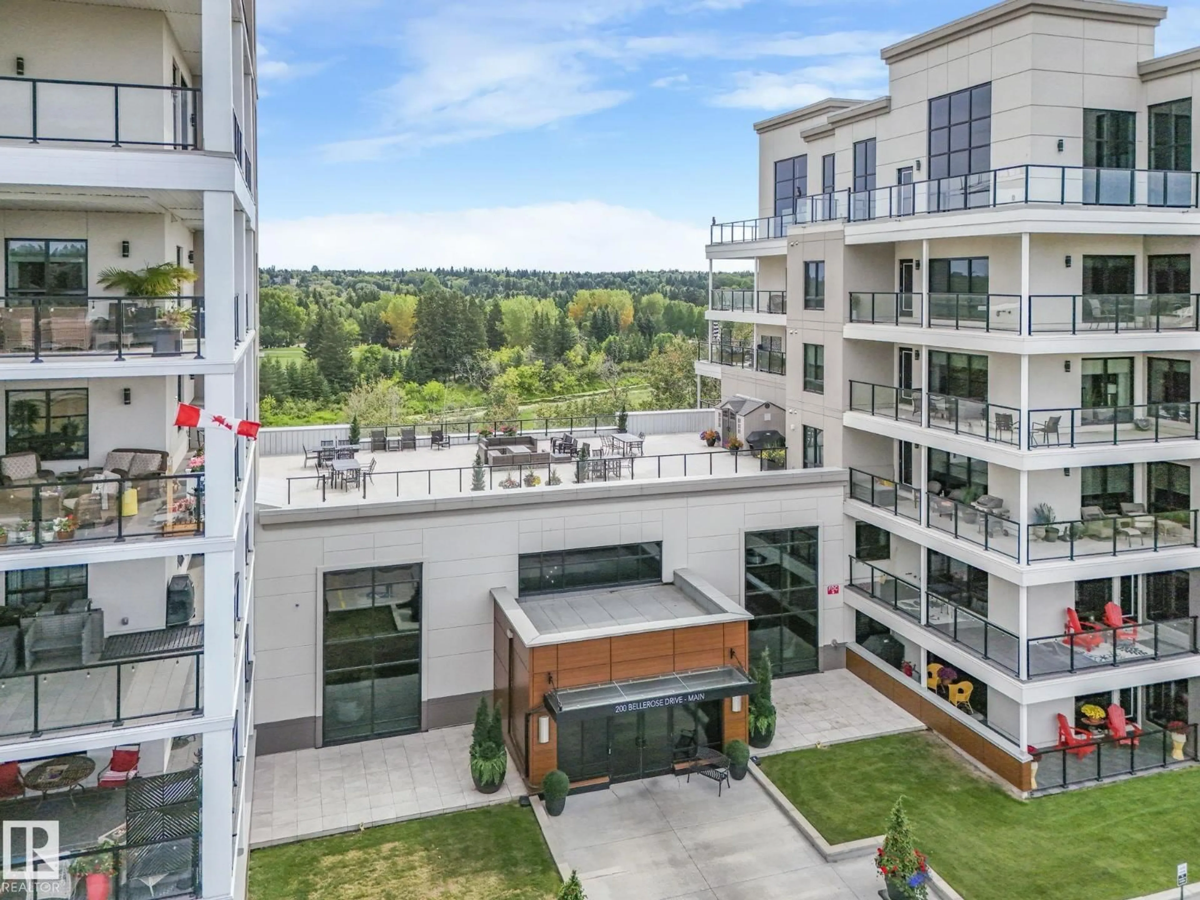 A pic from outside/outdoor area/front of a property/back of a property/a pic from drone, city buildings view from balcony for 814 BELLEROSE DR, St. Albert Alberta T8N7P7